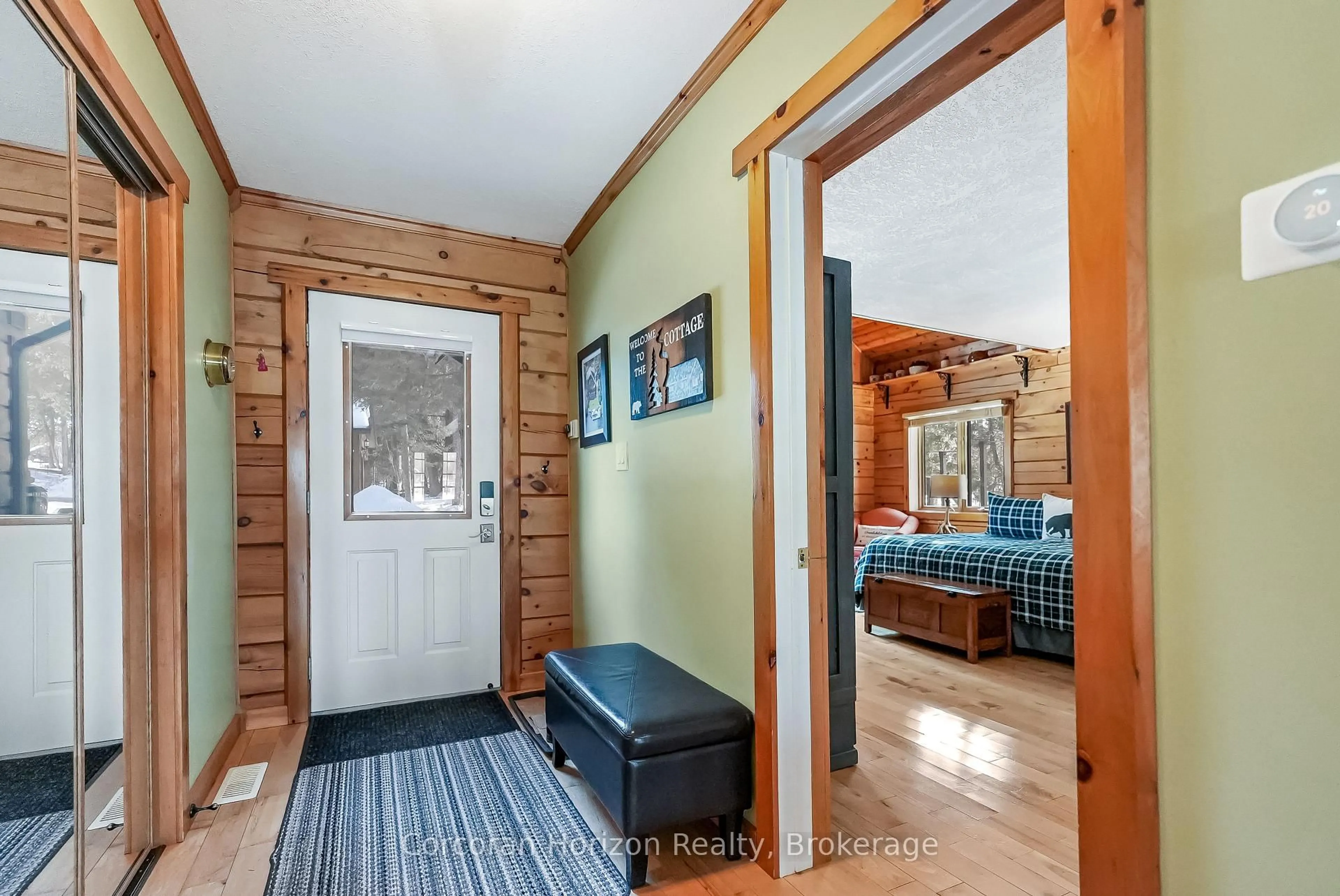 Indoor entryway for 8 Goodman Rd, Kawartha Lakes Ontario K0M 1N0