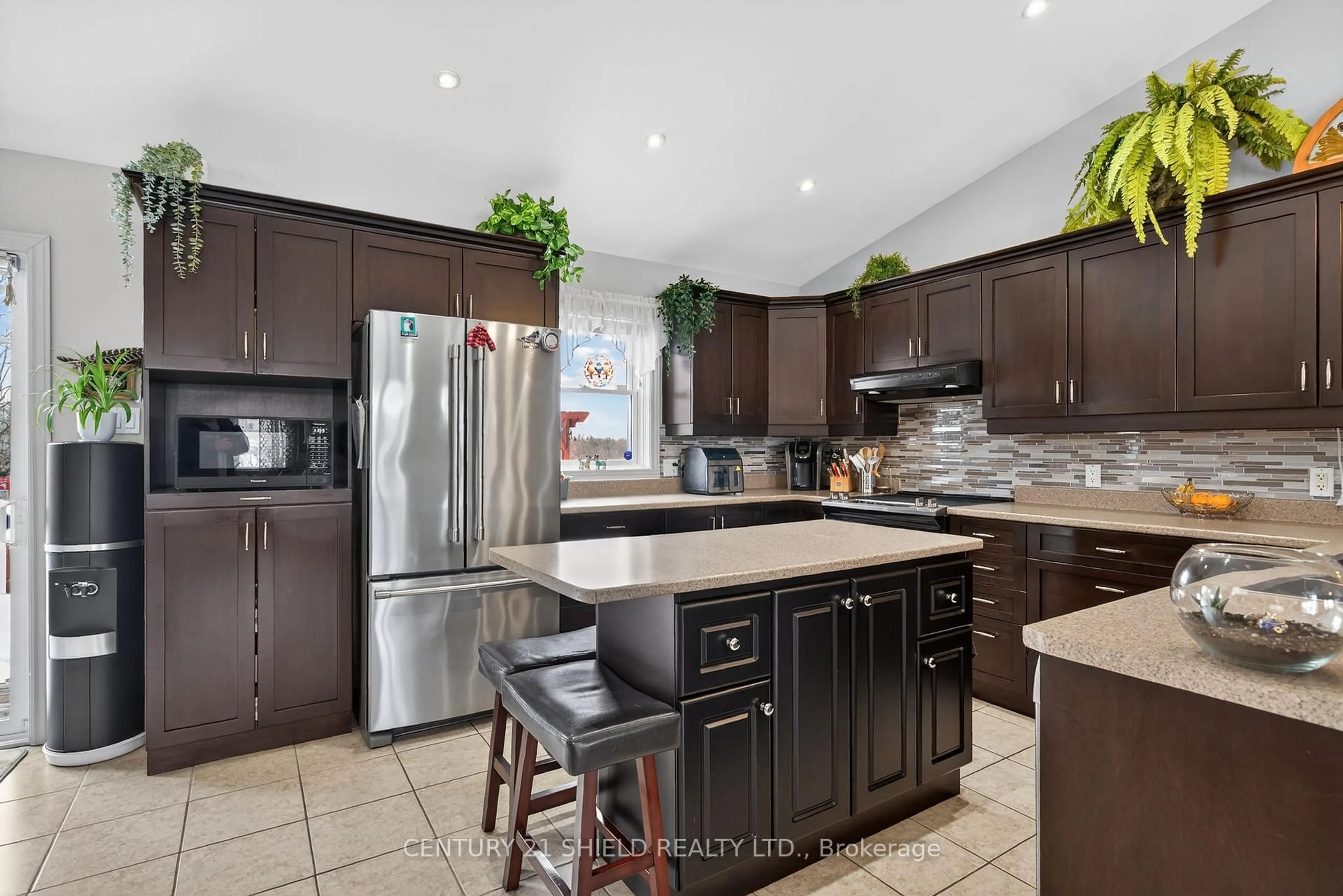 Open concept kitchen, ceramic/tile floor for 17410 McPhail Rd, South Stormont Ontario K0C 2A0