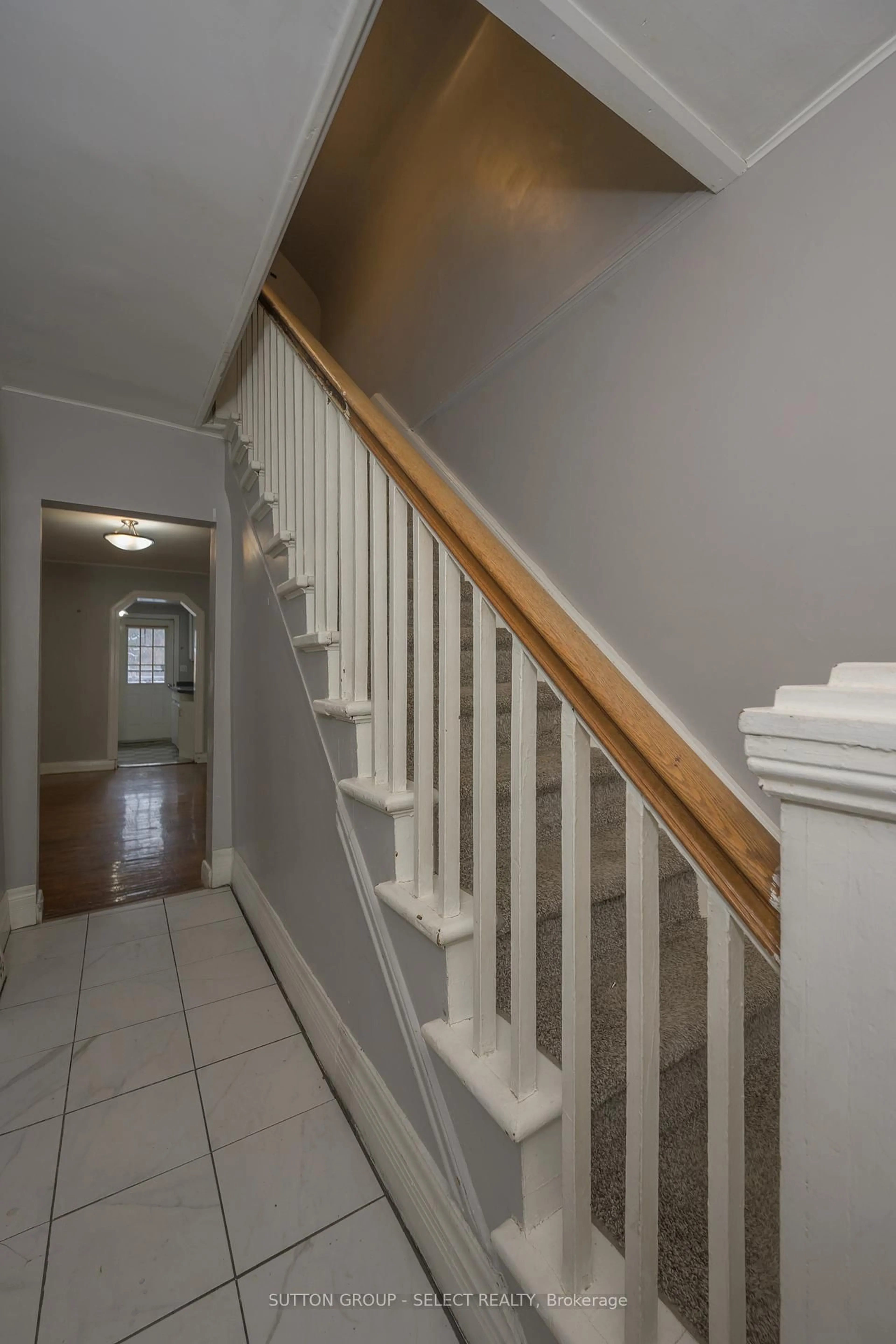 Stairs for 124 Edward St, London South Ontario N6C 3H9