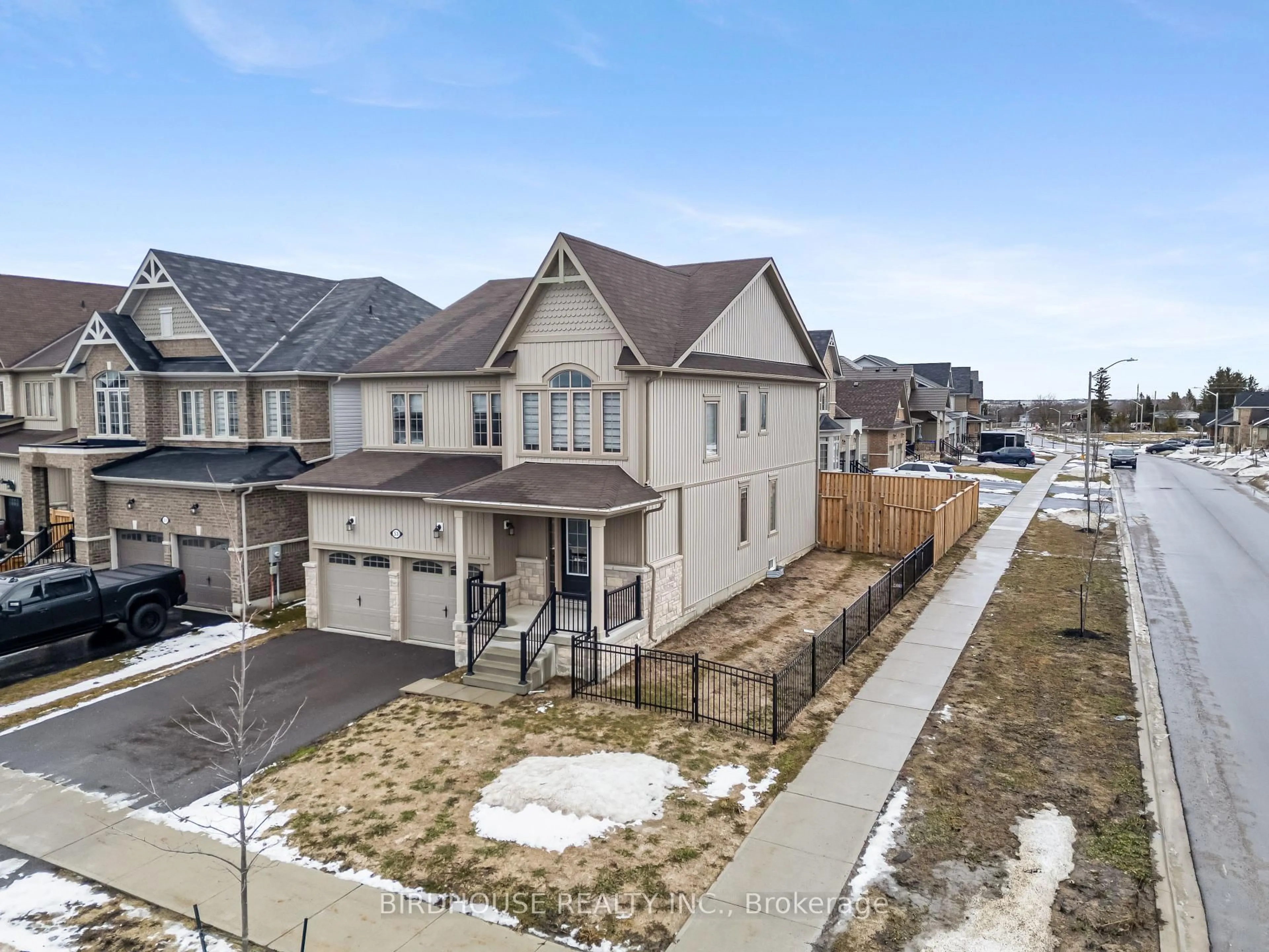A pic from outside/outdoor area/front of a property/back of a property/a pic from drone, street for 53 Hancock Cres, Kawartha Lakes Ontario K9V 0P4