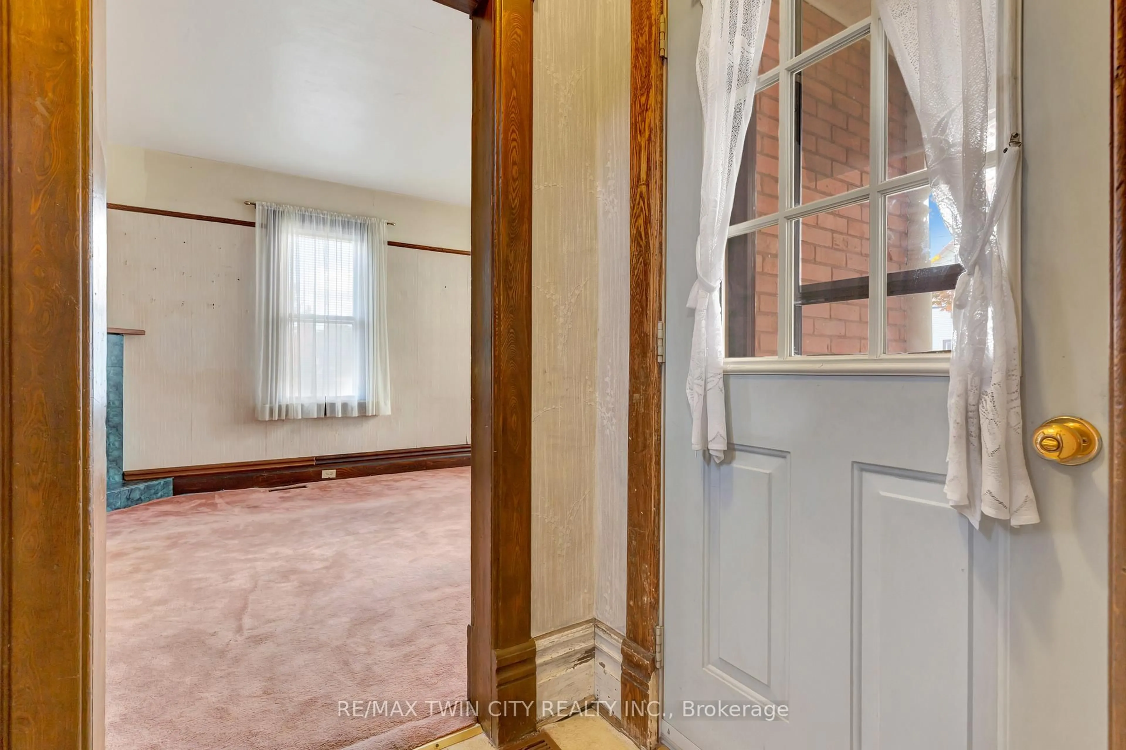 Indoor entryway for 3545 Lobsinger Line, Wellesley Ontario N0B 2M0