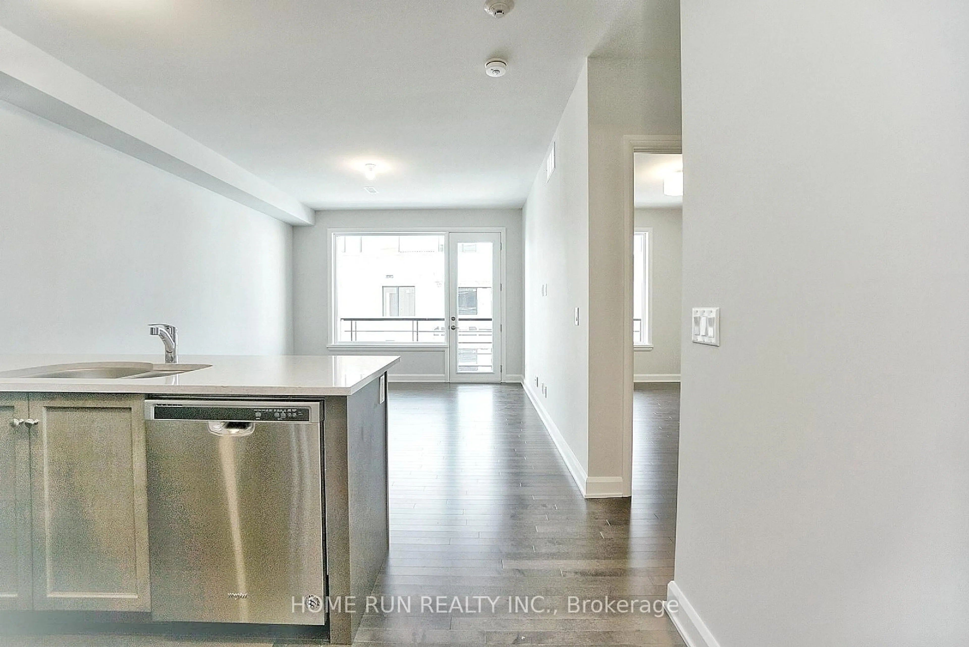 Unknown for 170 BOUNDSTONE Way #203, Ottawa Ontario K2T 0M8