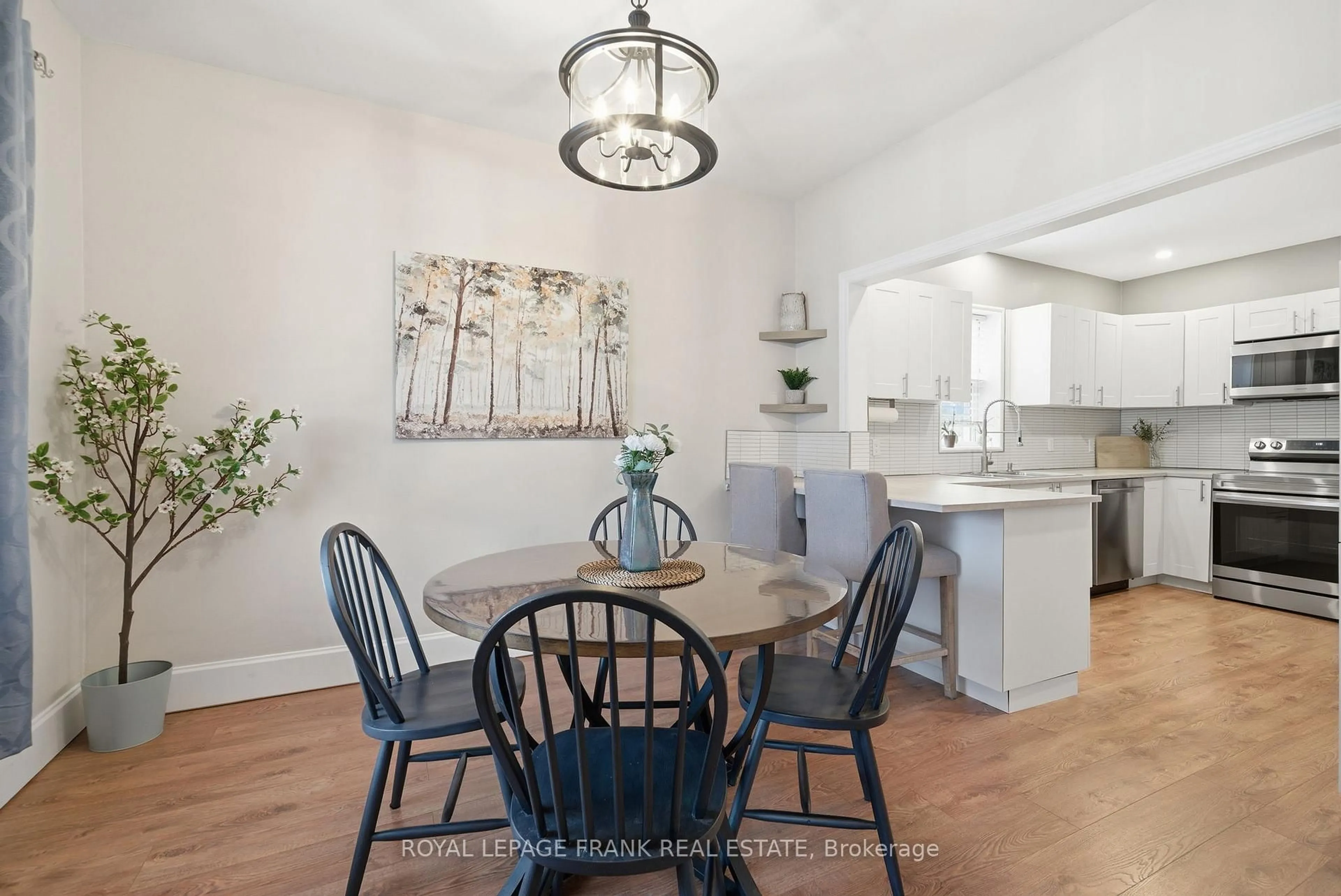 Unknown for 121 Durham St, Kawartha Lakes Ontario K9V 2R3