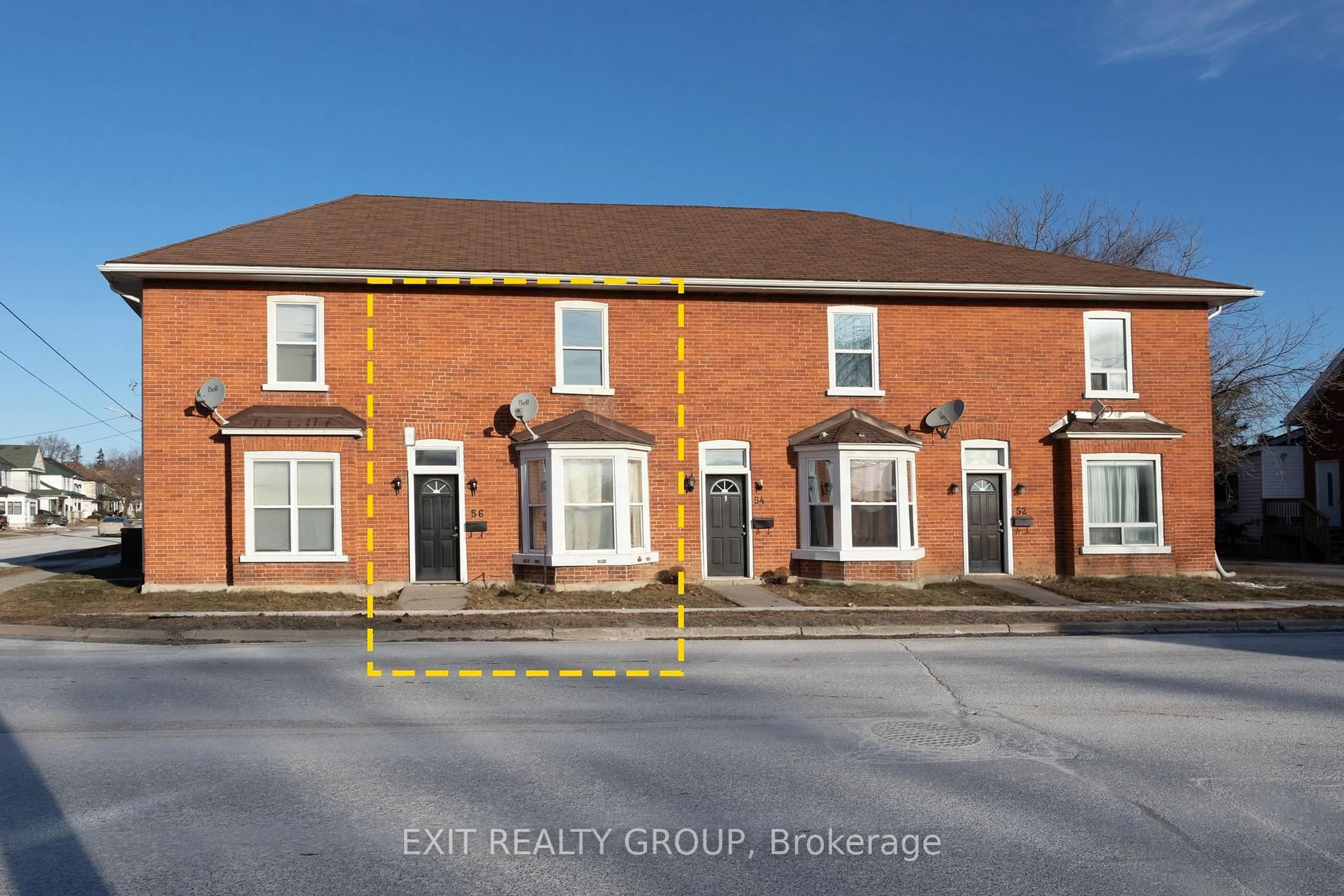 A pic from outside/outdoor area/front of a property/back of a property/a pic from drone, building for 56 Moira St, Belleville Ontario K8P 1S3