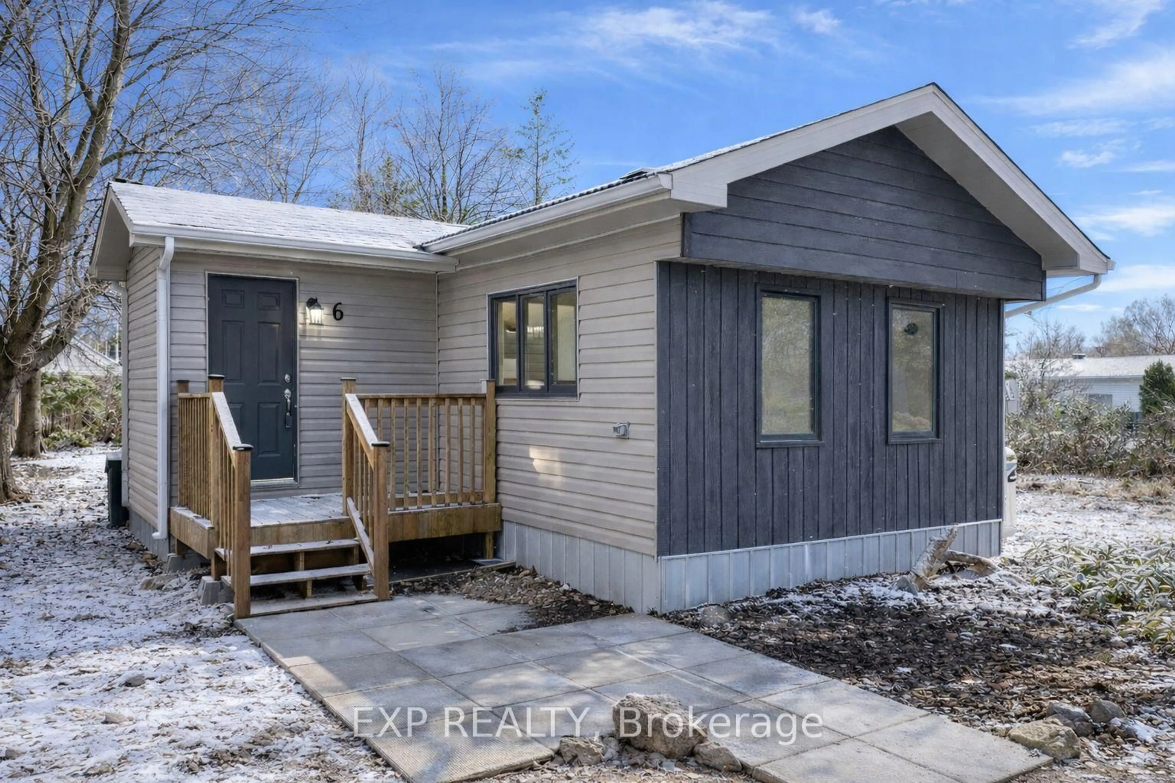 Home with vinyl exterior material, street for 1210 St Felix Rd #6, Clarence-Rockland Ontario K0A 2A0