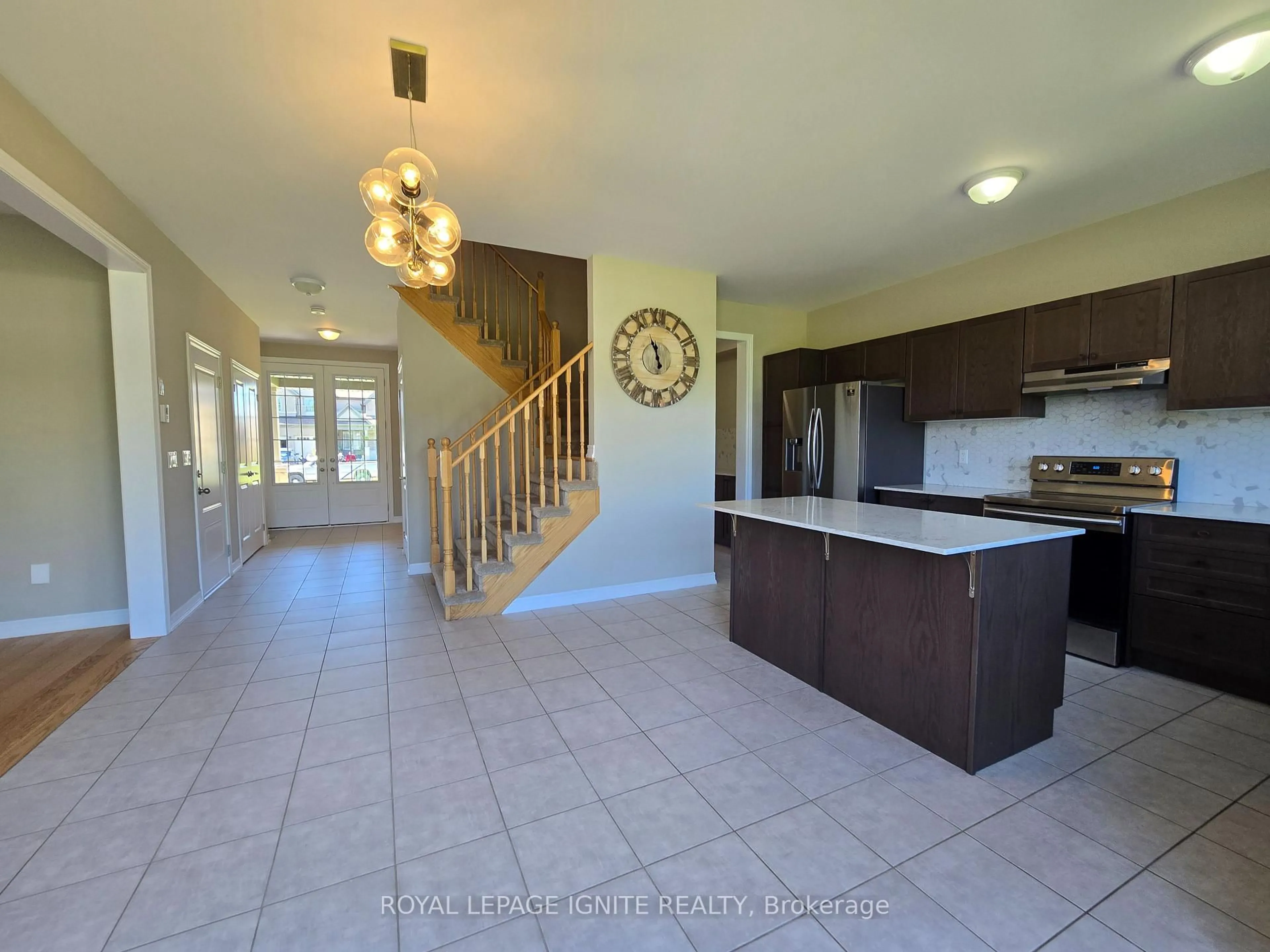Open concept kitchen, ceramic/tile floor for 73 Summer Breeze Dr, Quinte West Ontario K0K 1L0