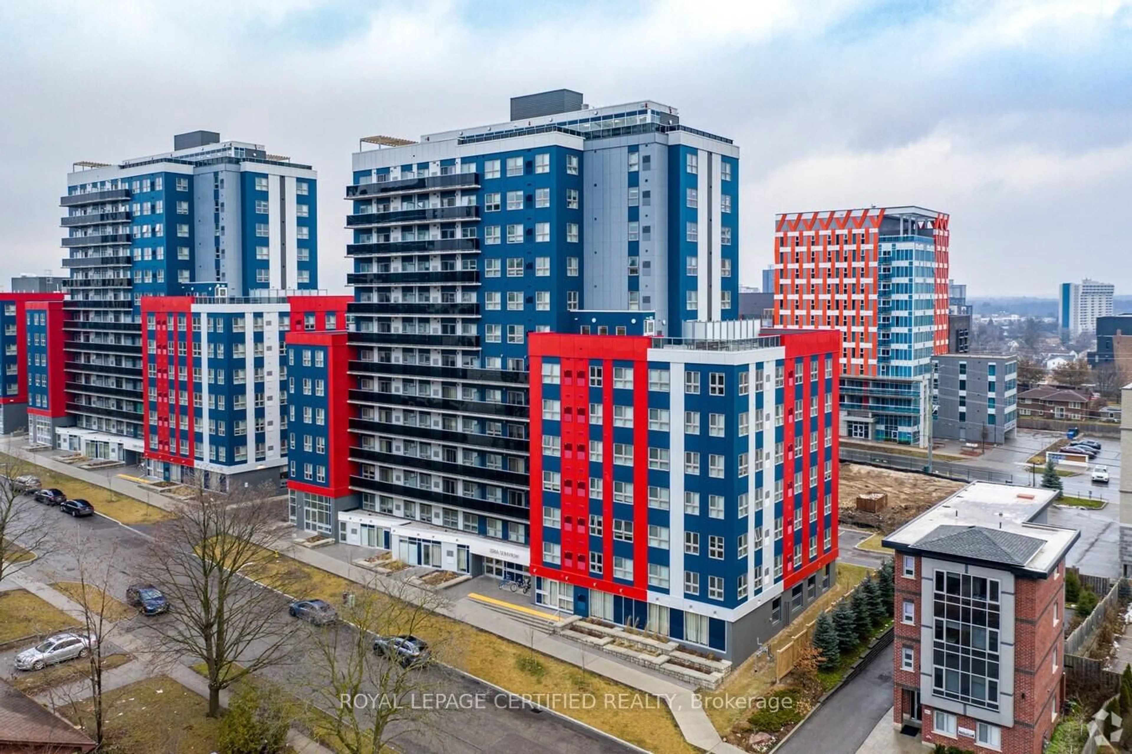 A pic from outside/outdoor area/front of a property/back of a property/a pic from drone, city buildings view from balcony for 258A Sunview St #1718, Waterloo Ontario N2L 3V9