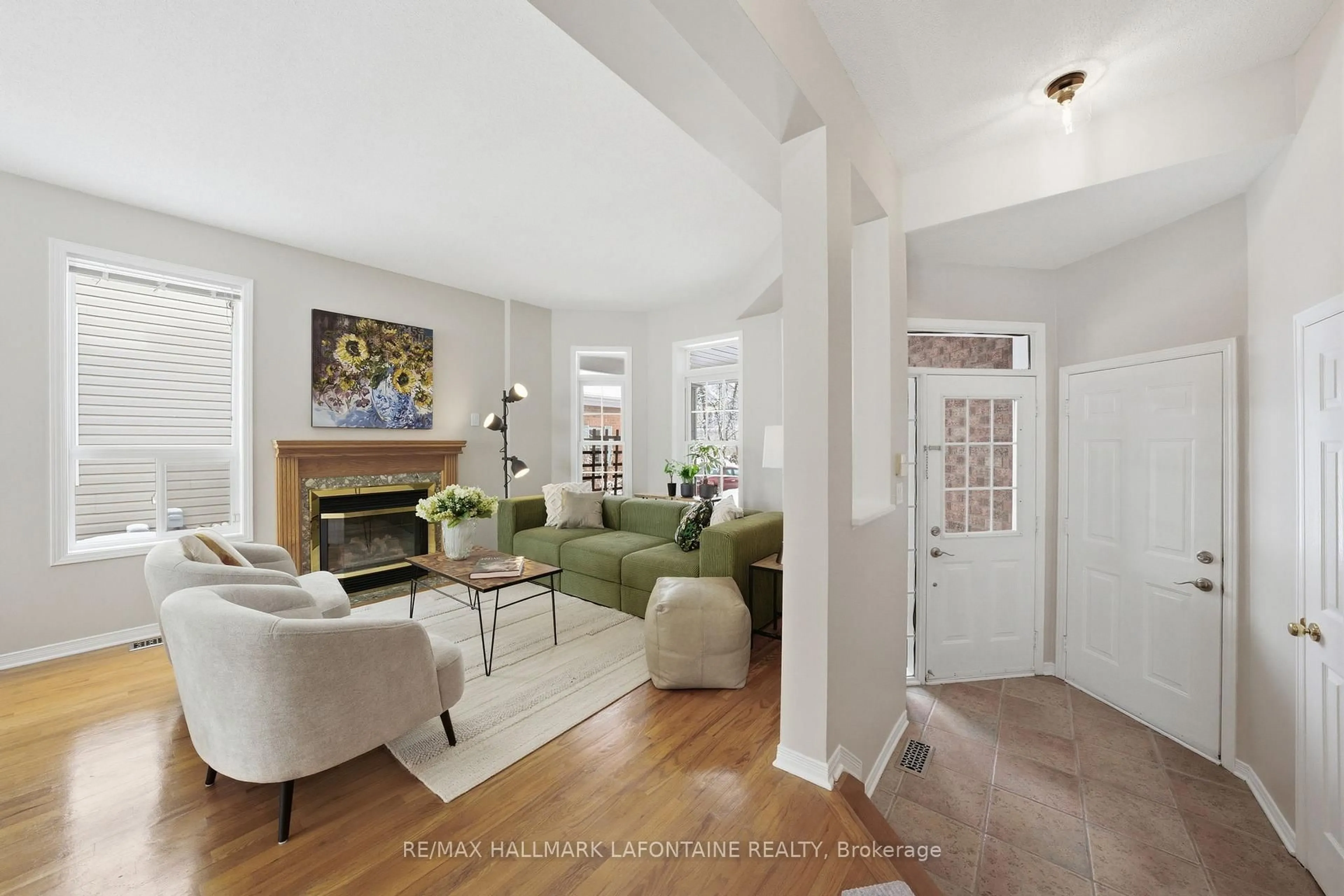 Living room with furniture, unknown for 60 Hemlo Cres, Ottawa Ontario K2T 1C9