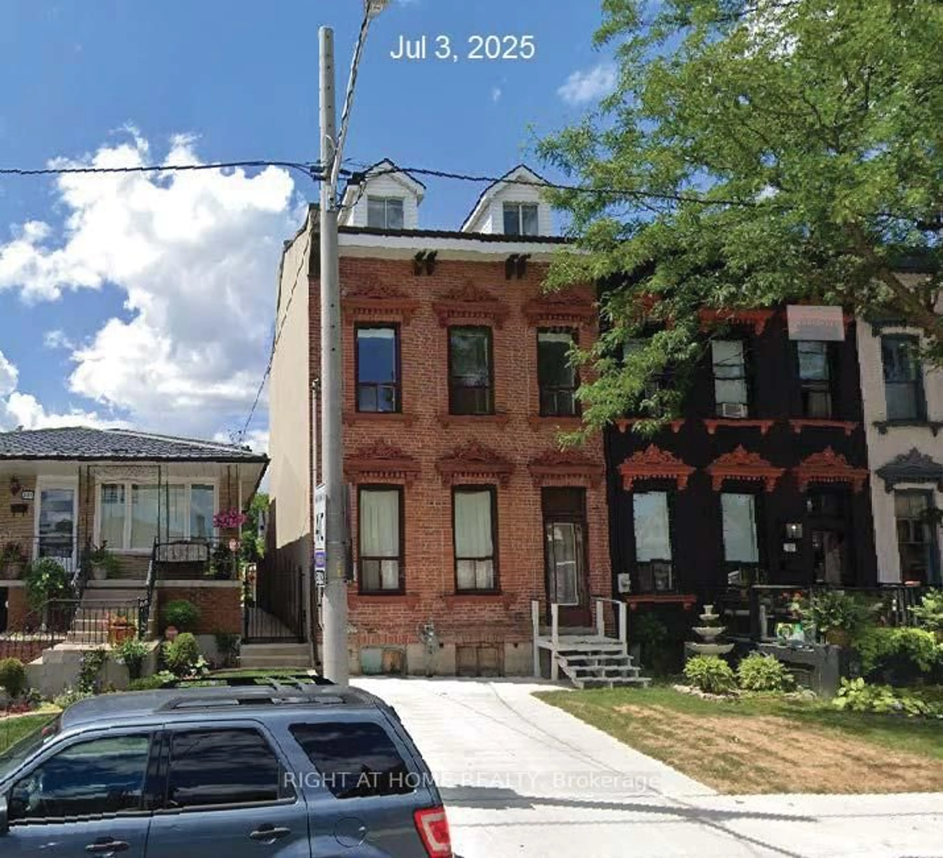 Home with brick exterior material, street for 223 Park St, Hamilton Ontario L8R 2N9