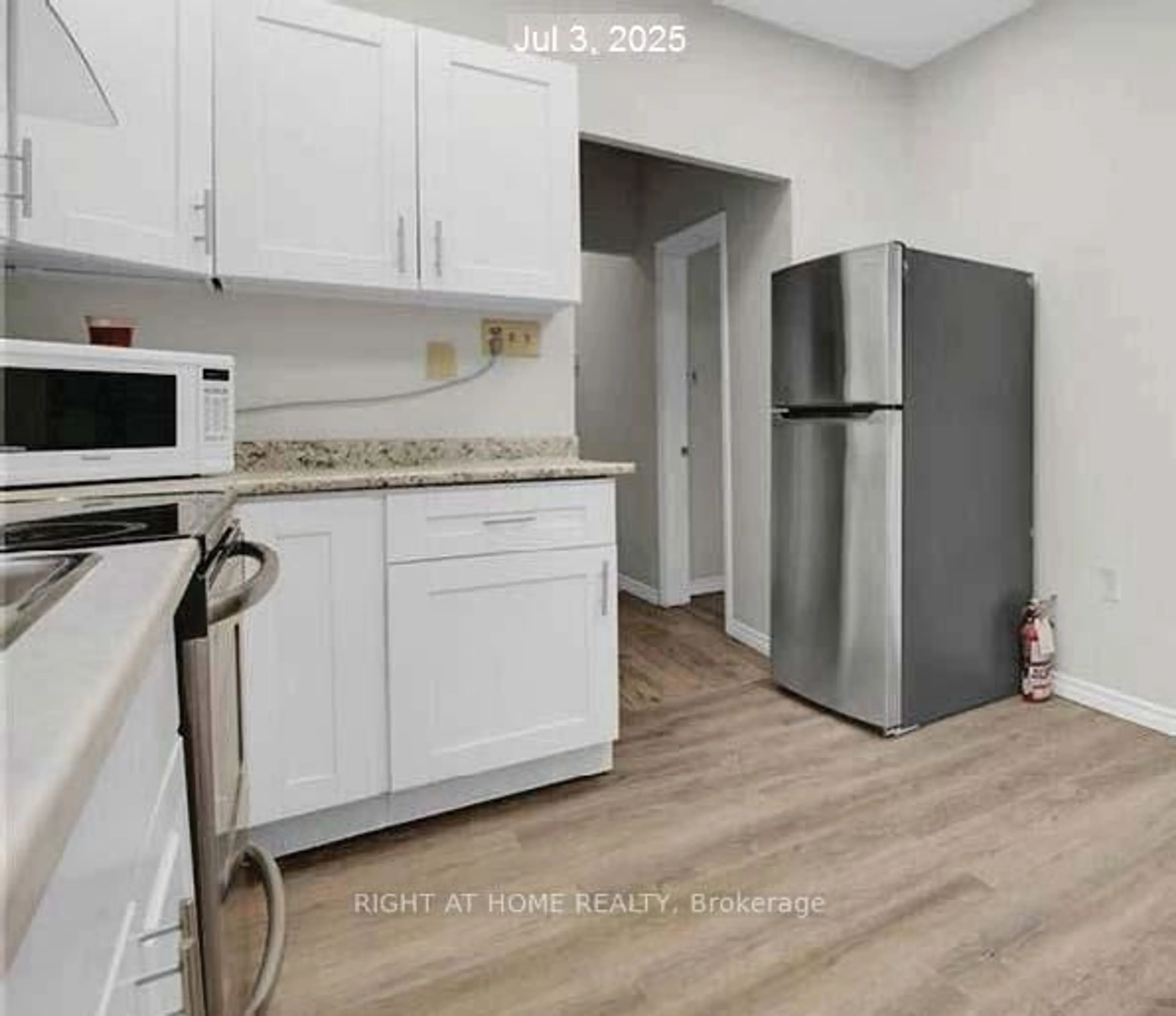 Standard kitchen, unknown for 223 Park St, Hamilton Ontario L8R 2N9