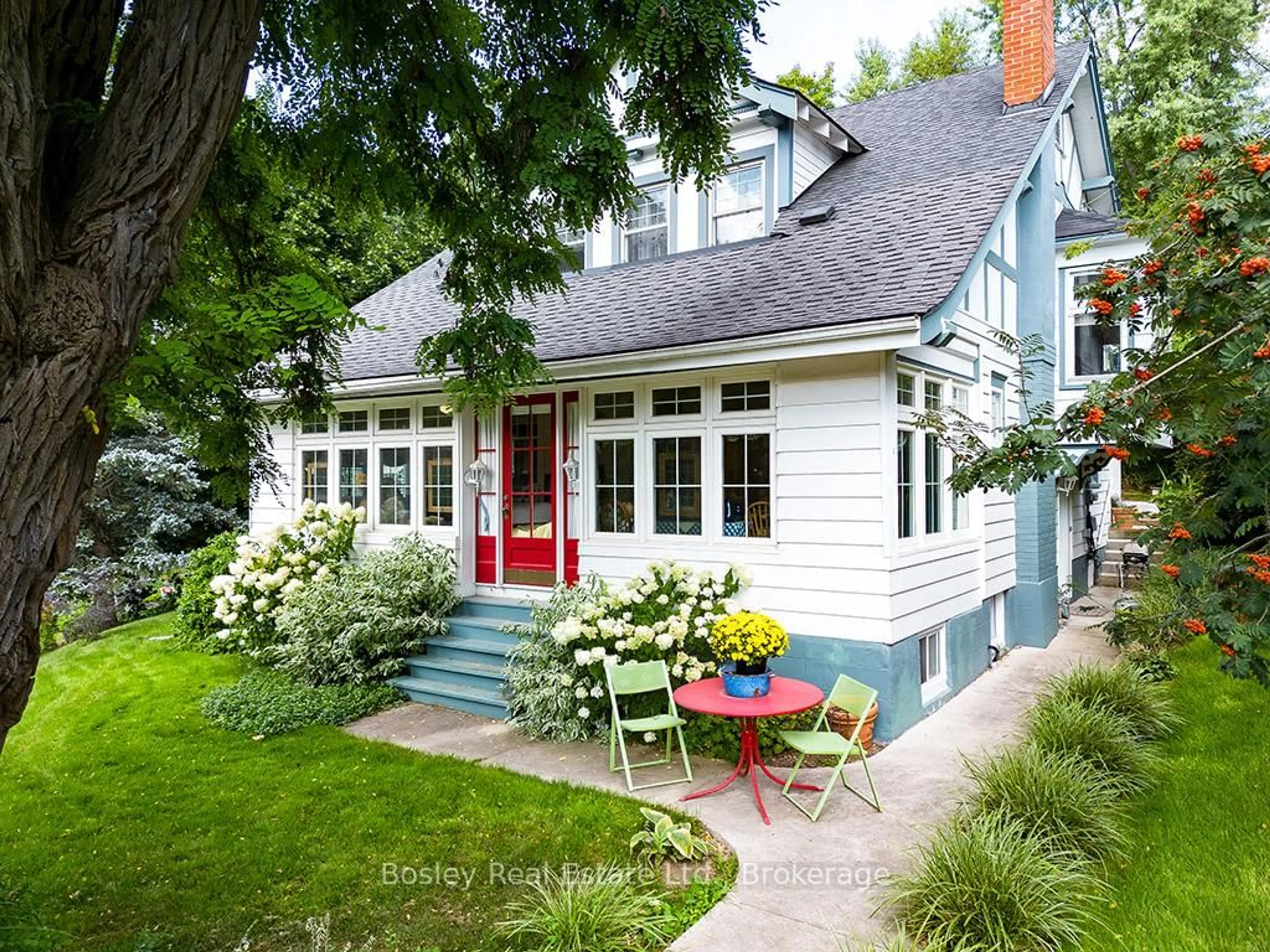 Unknown for 103 Brook St, Blue Mountains Ontario N0H 1J0