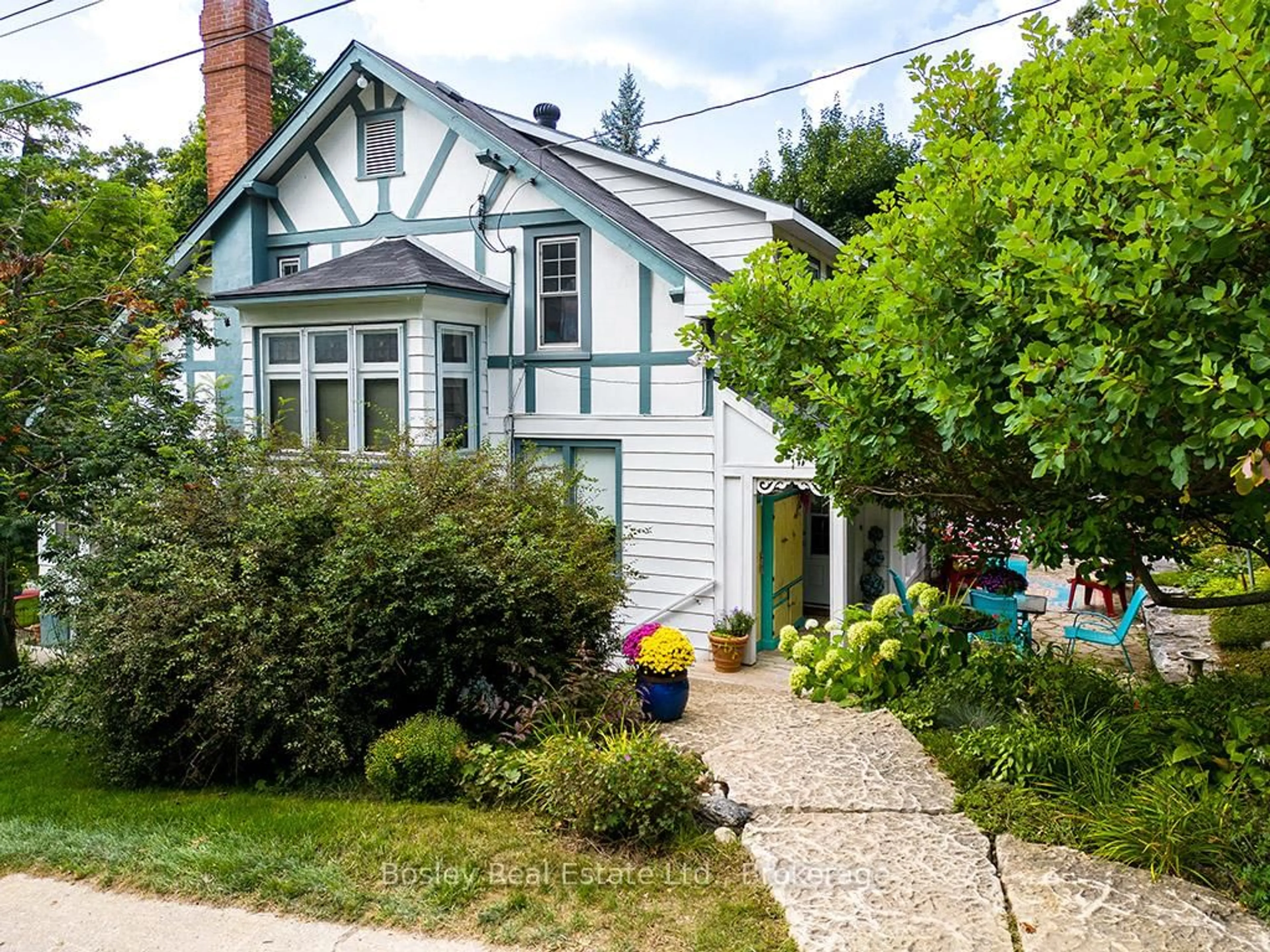 Unknown for 103 Brook St, Blue Mountains Ontario N0H 1J0