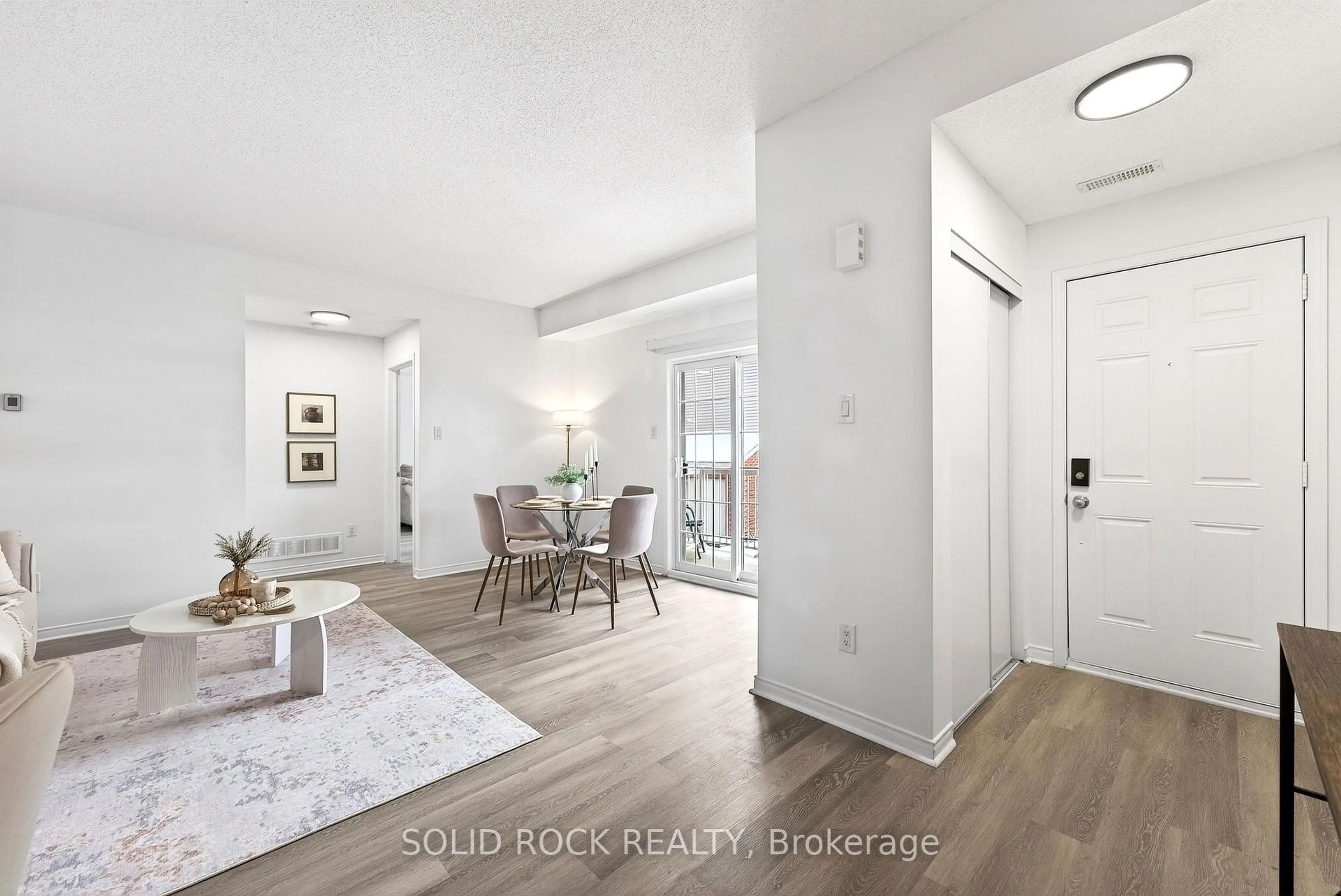 Indoor entryway for 101 Artesa Private #K, Ottawa Ontario K2S 0J8