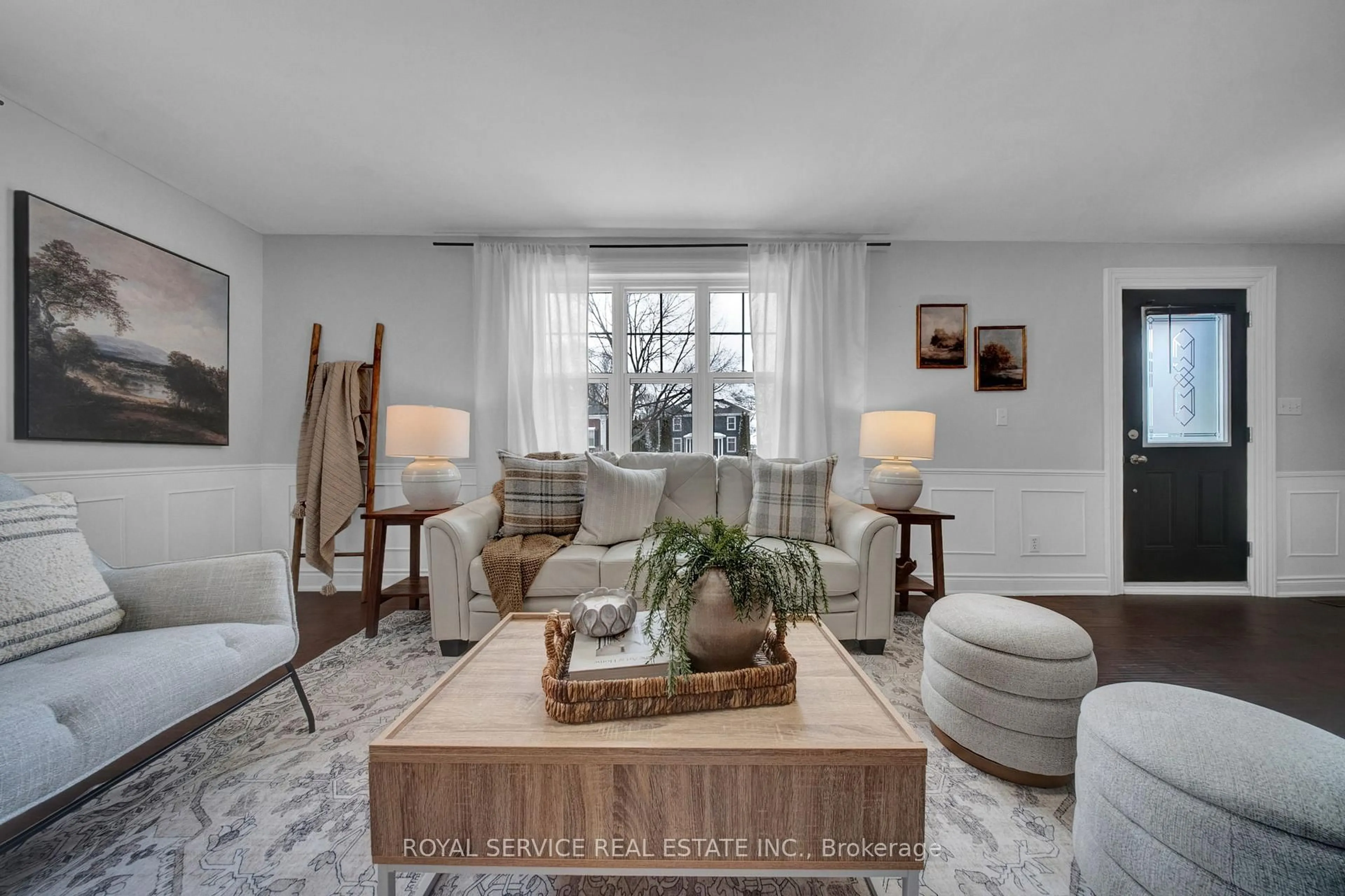 Living room with furniture, unknown for 285 Ridout St, Port Hope Ontario L1A 1P8