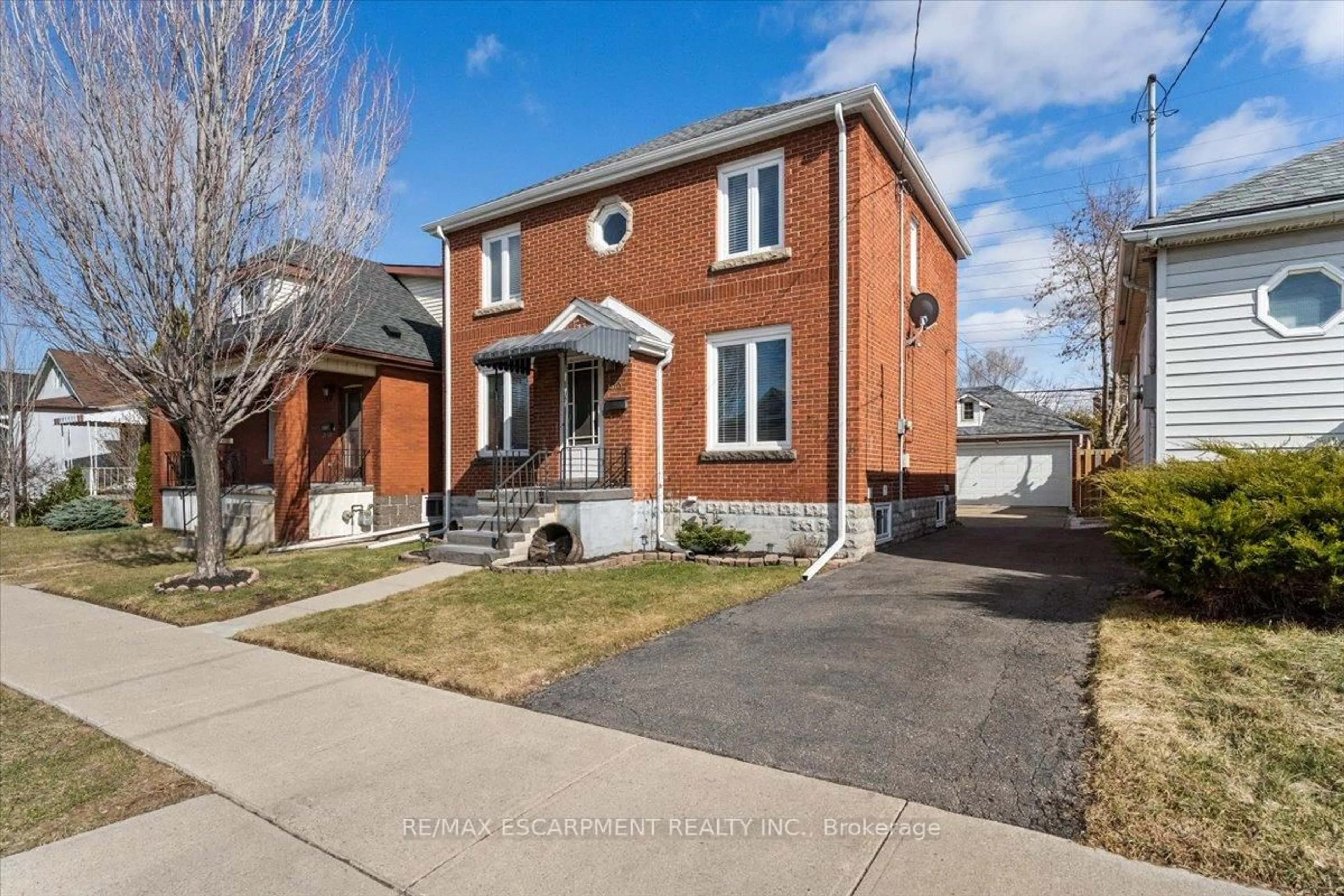 Home with brick exterior material, street for 370 Paling Ave, Hamilton Ontario L8H 5K2