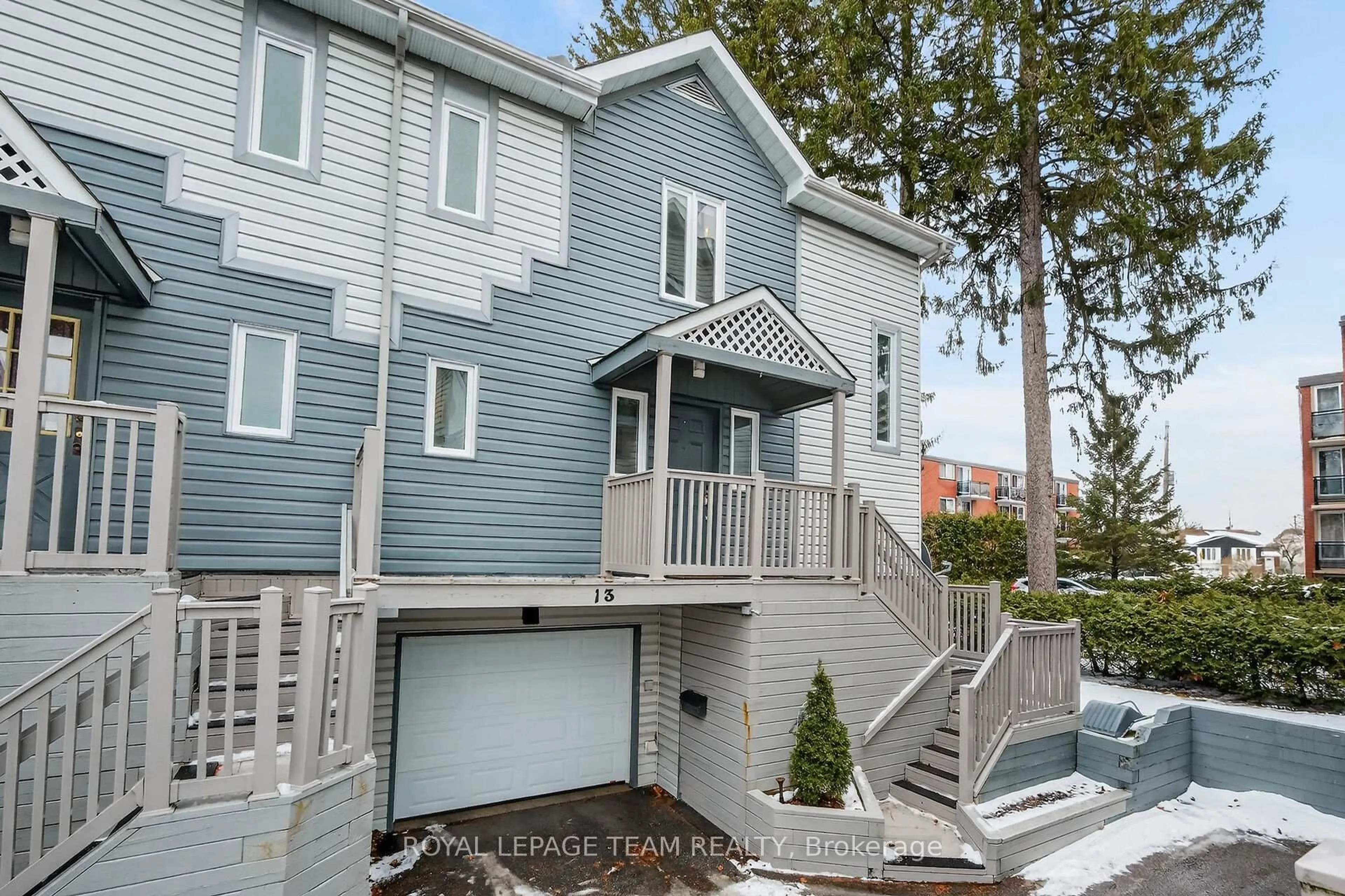 Home with vinyl exterior material, street for 817 High St #13, Ottawa Ontario K2B 6C3