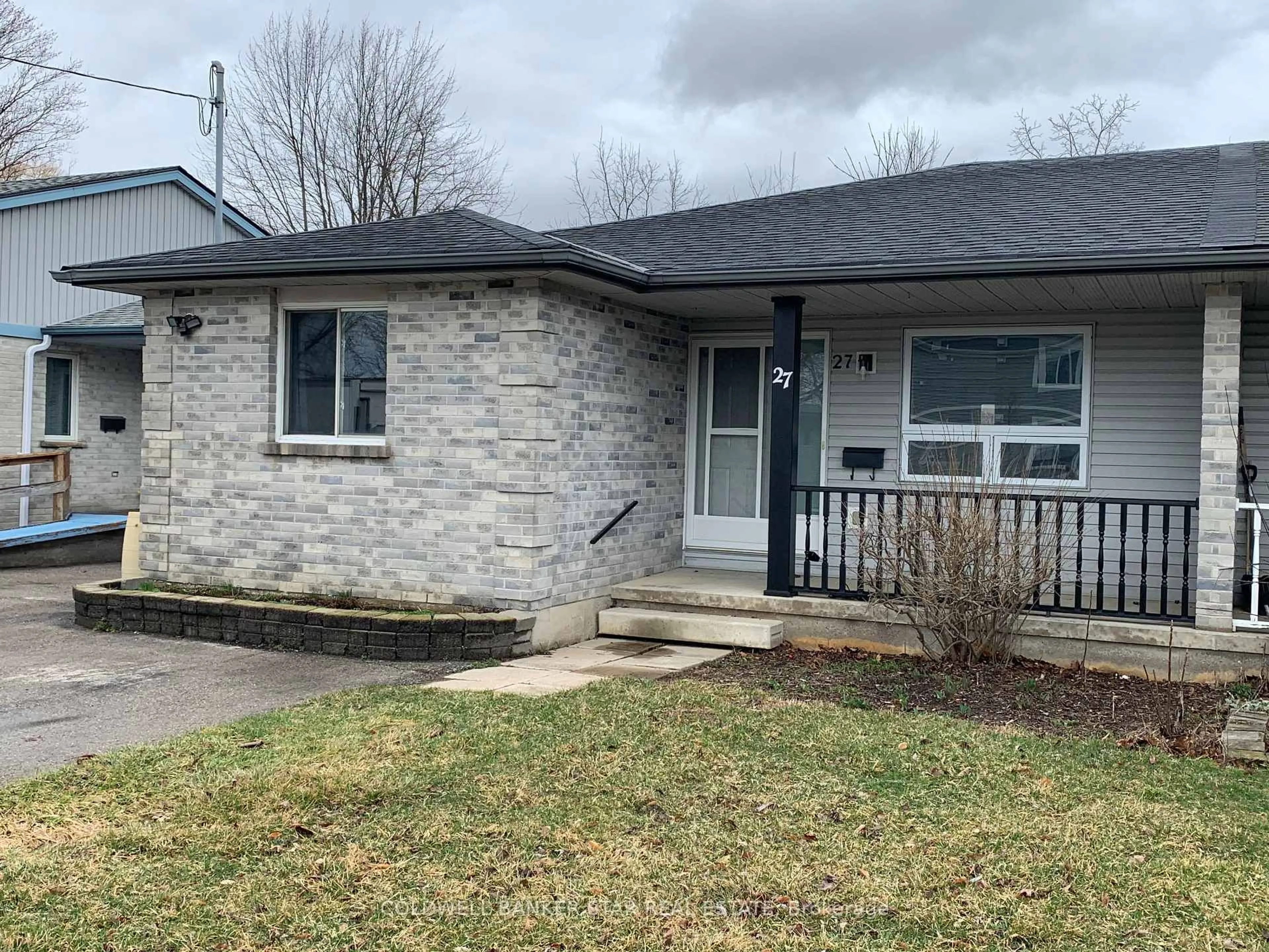 Home with brick exterior material, street for 27 STEELE St, St. Thomas Ontario N5R 2Y2