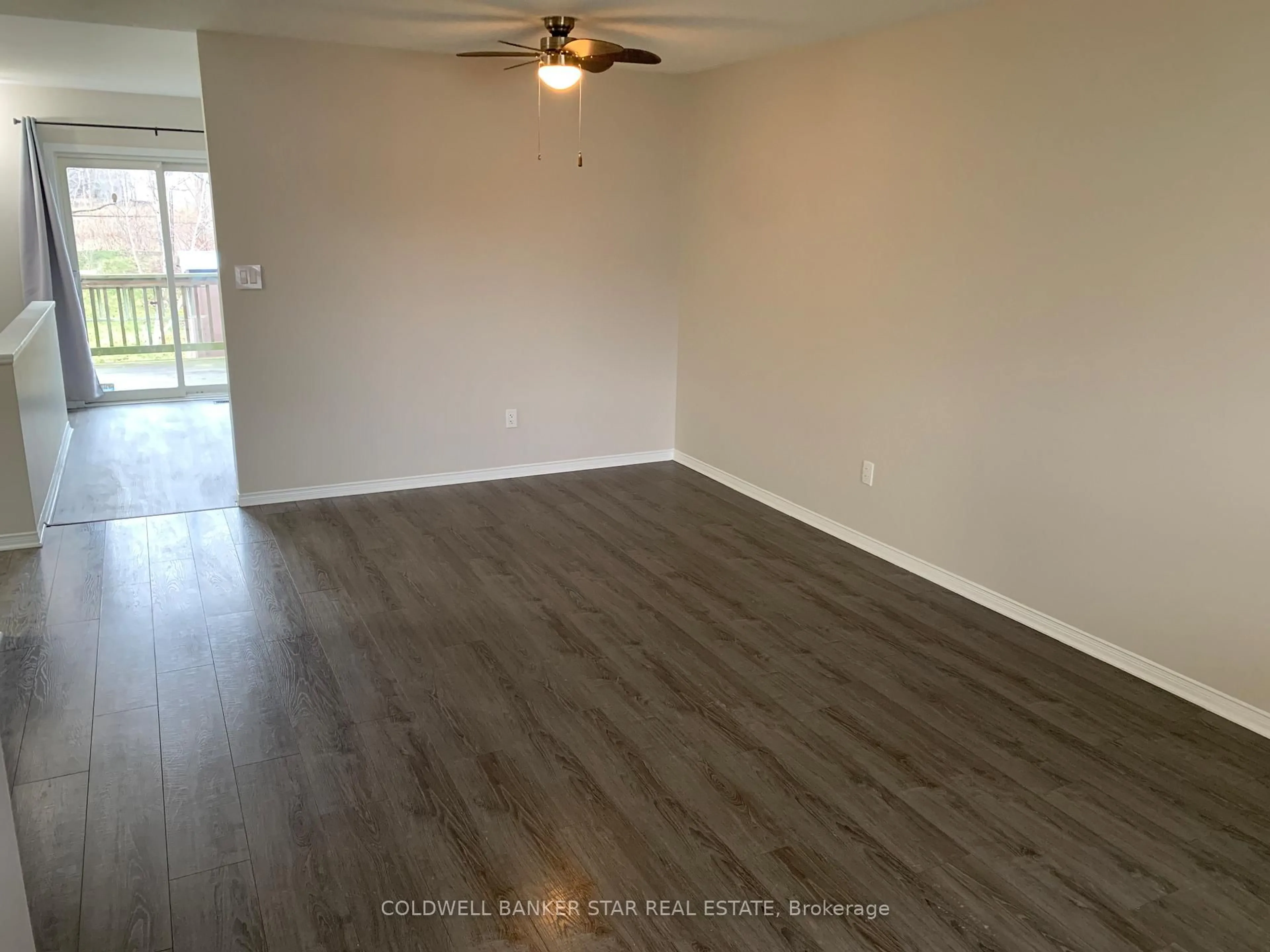 A pic of a room for 27 STEELE St, St. Thomas Ontario N5R 2Y2