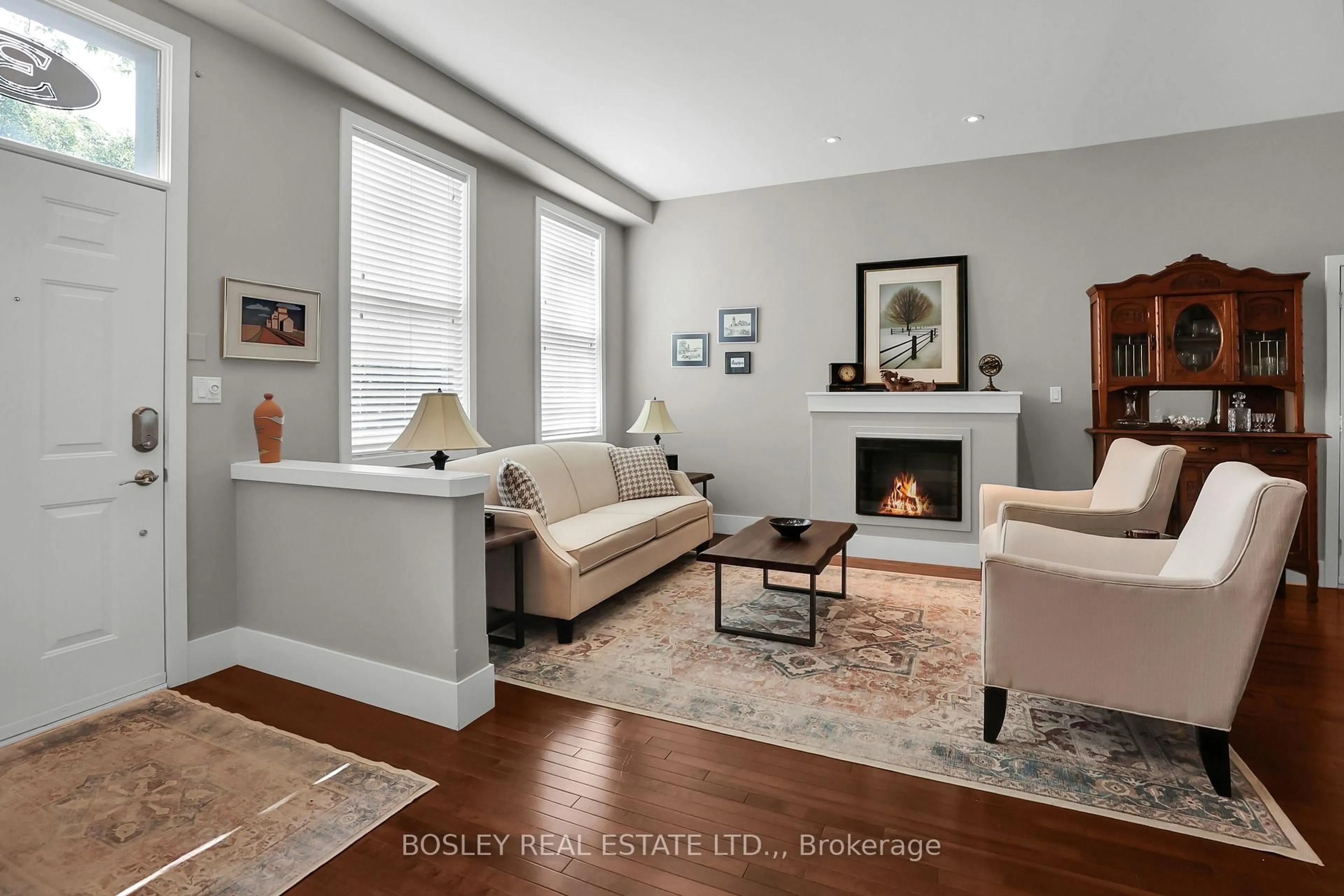 Living room with furniture, unknown for 481 Victoria St #TH 3, Niagara-on-the-Lake Ontario L0S 1J0