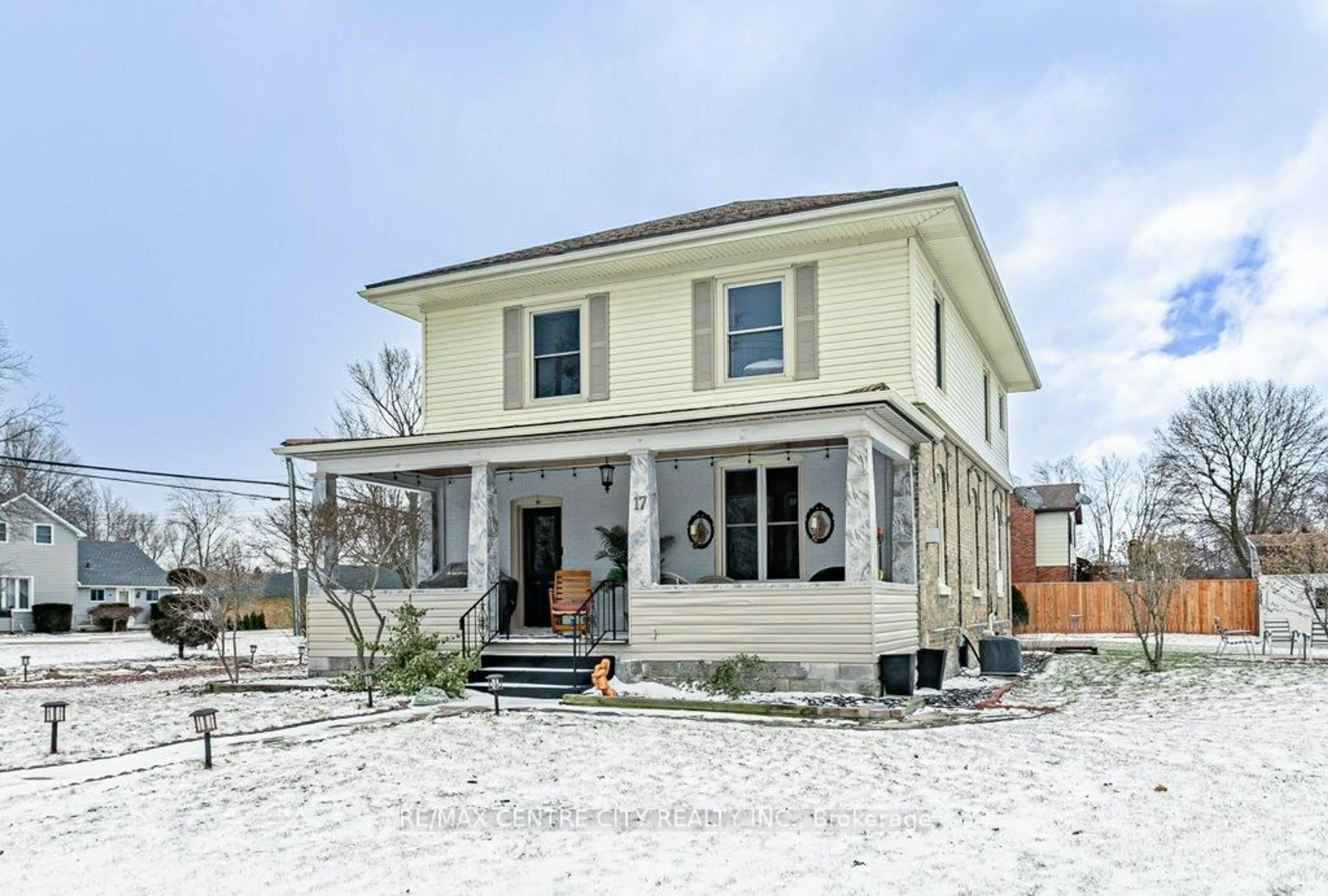 Unknown for 17 Church St, Lambton Shores Ontario N0N 1J0