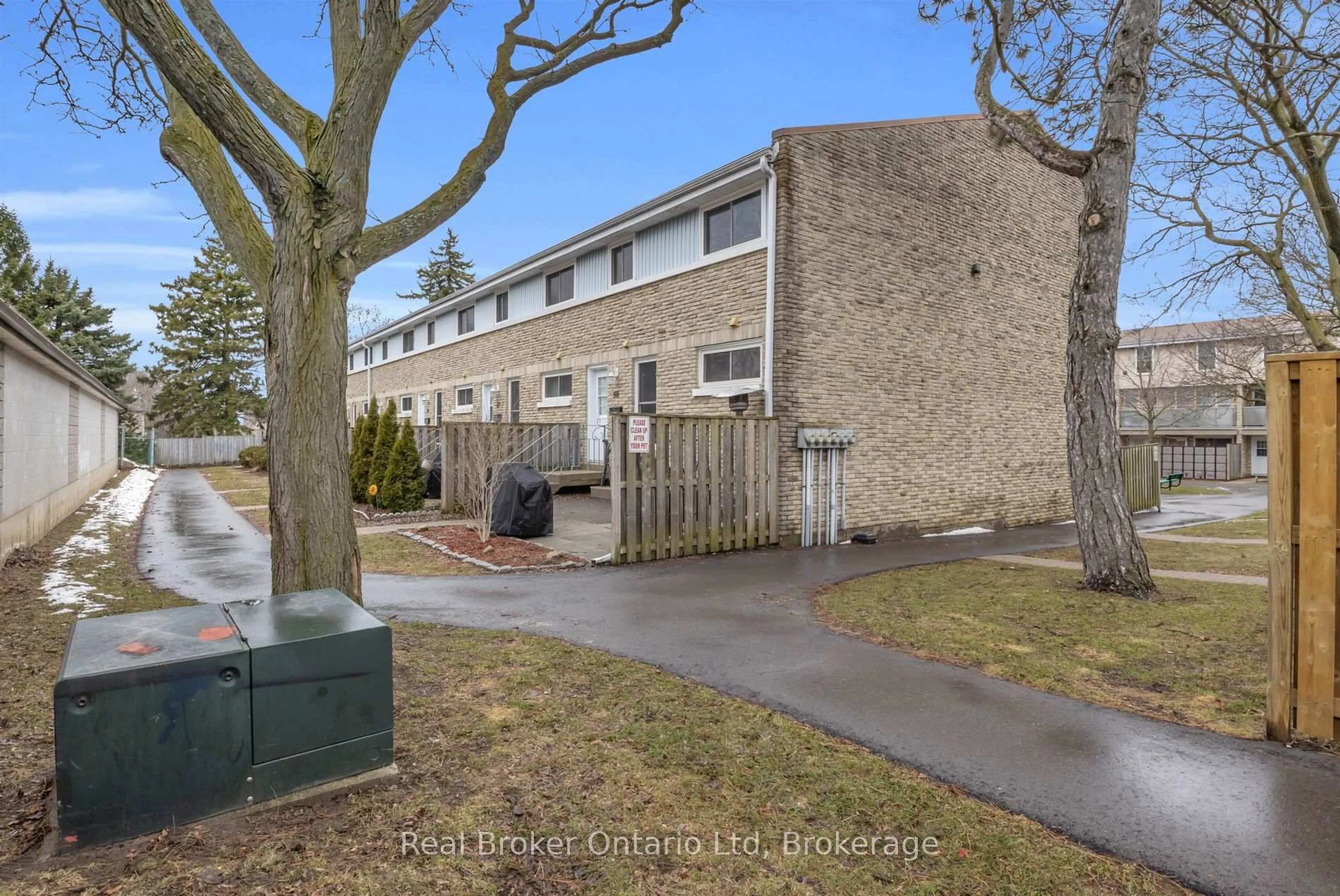 A pic from outside/outdoor area/front of a property/back of a property/a pic from drone, street for 35 Breckenridge Dr #57, Kitchener Ontario N2B 3H5