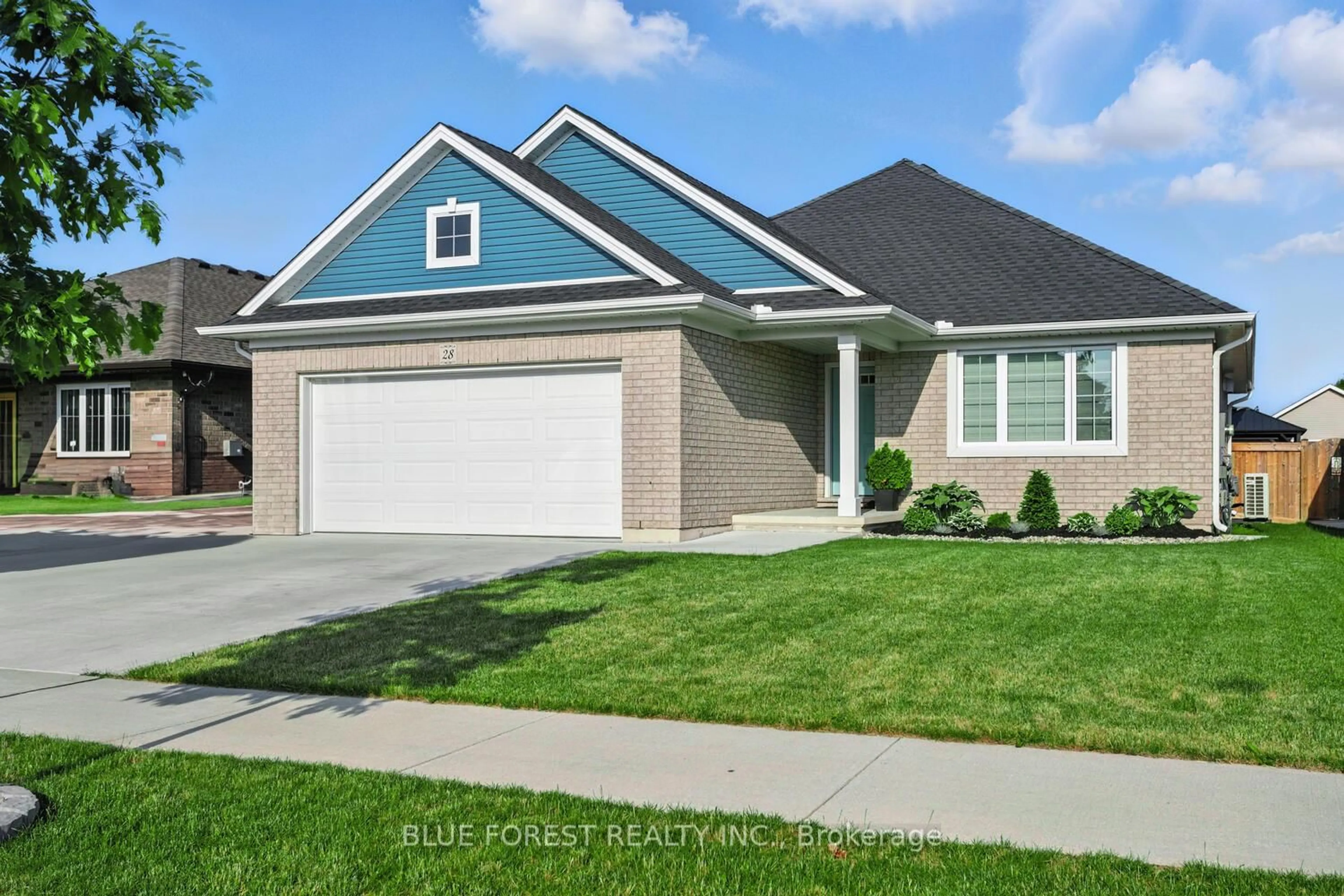 Home with brick exterior material, street for 28 Weir Cres, St. Thomas Ontario N5R 0L7