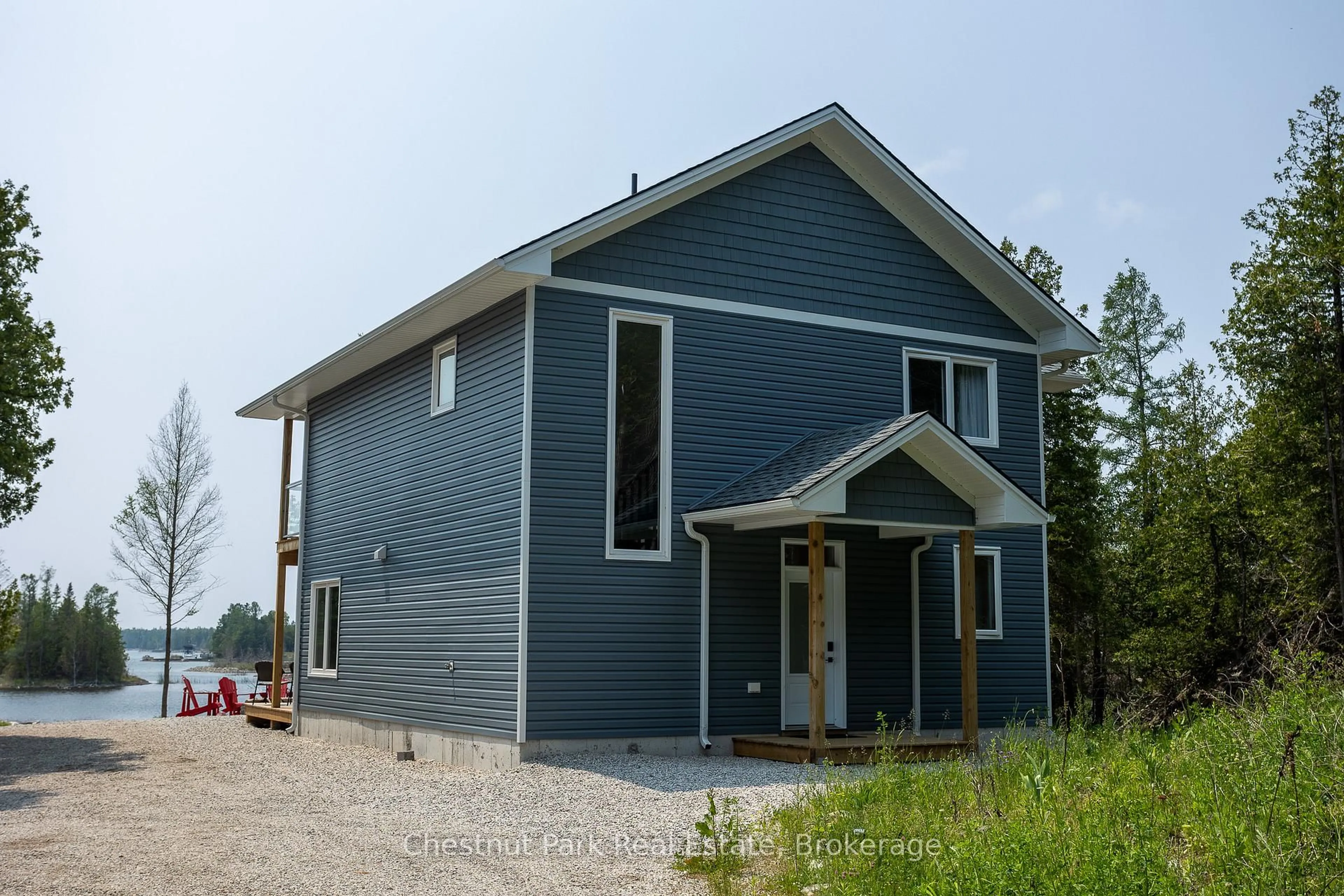 Home with vinyl exterior material, building for 277 Eagle Rd, Northern Bruce Peninsula Ontario N0H 2R0