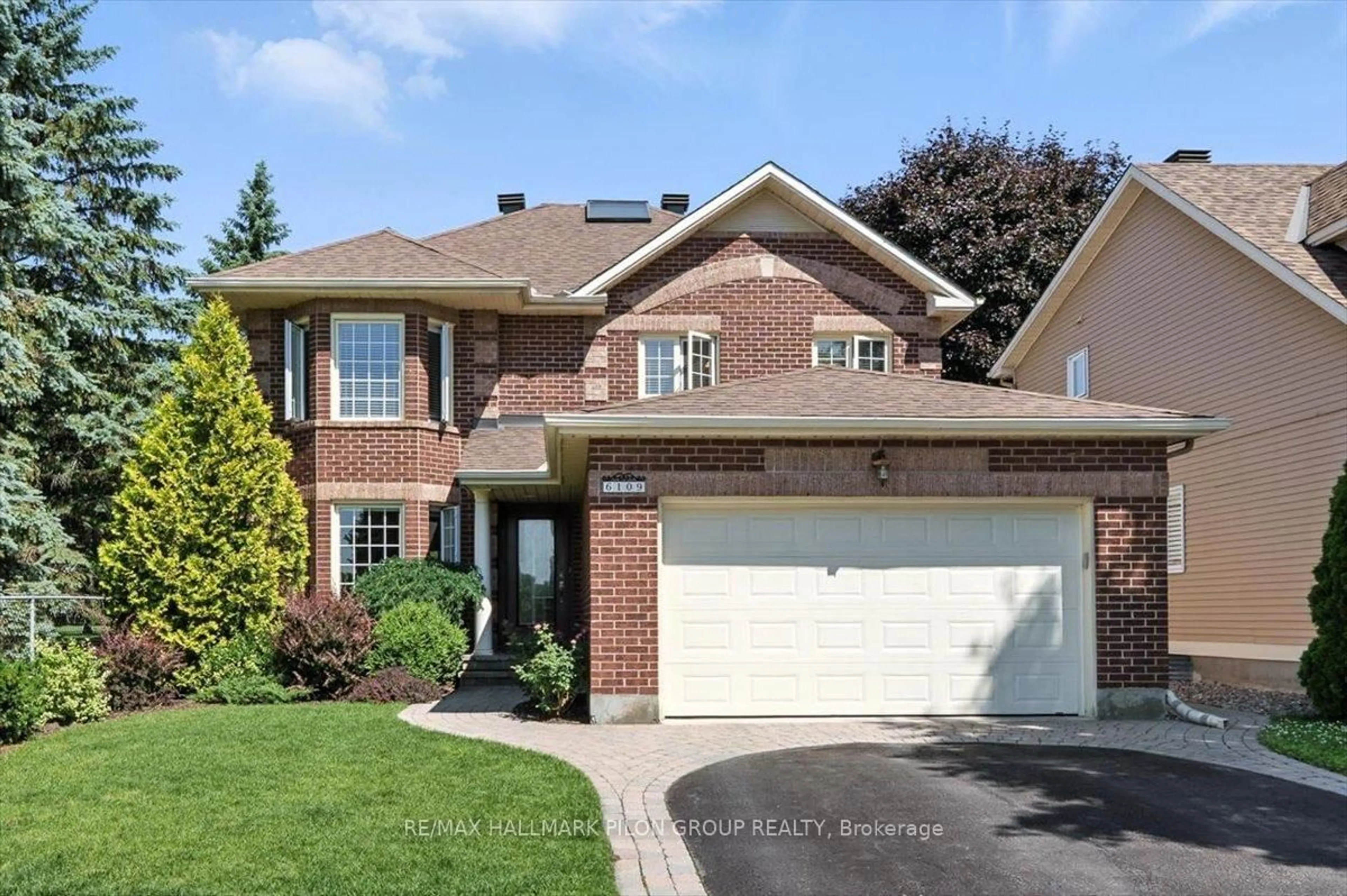 Home with brick exterior material, street for 6109 Silverbirch St, Ottawa Ontario K1W 1C5