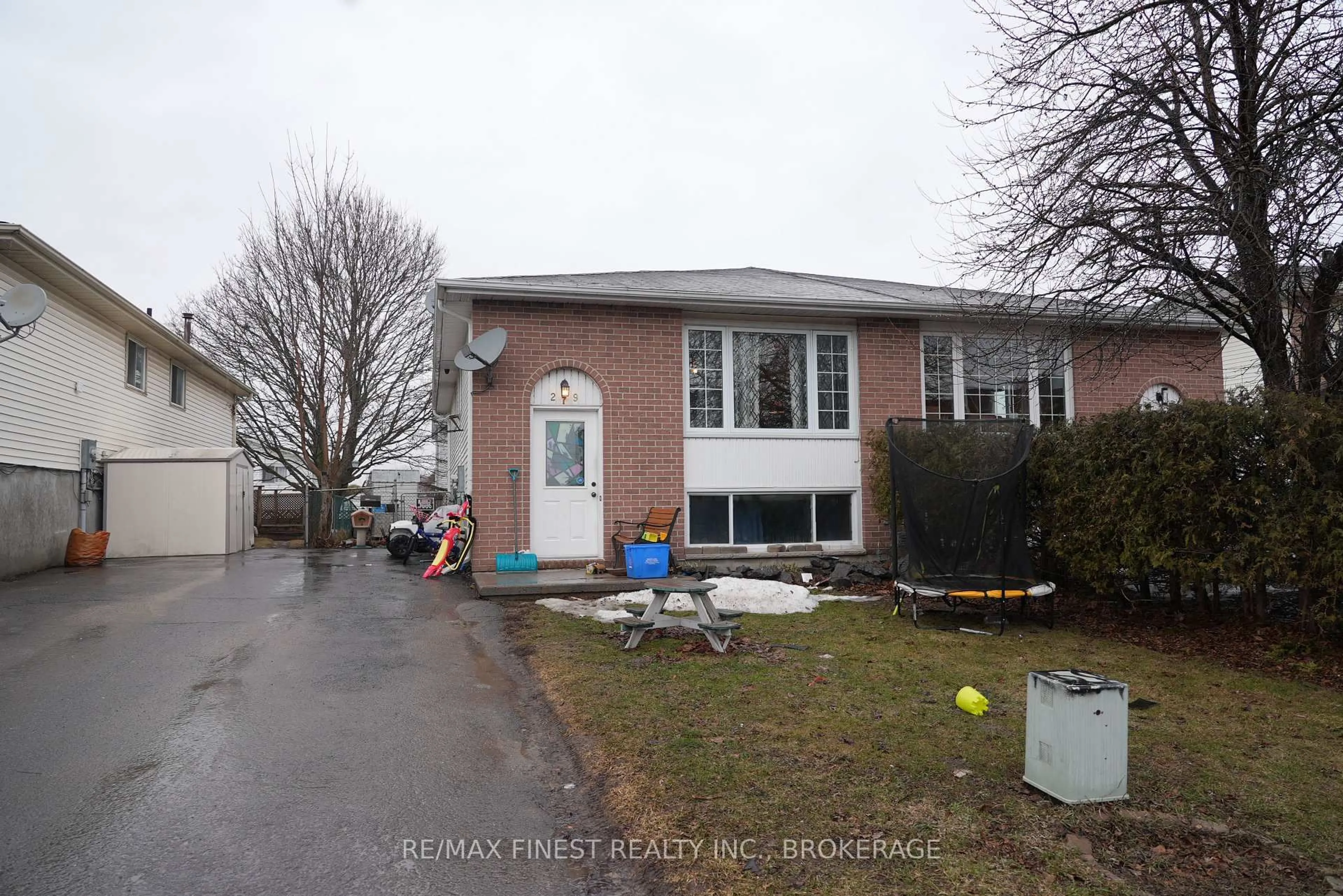 Unknown for 279 Kingsdale Ave, Kingston Ontario K7M 8H8