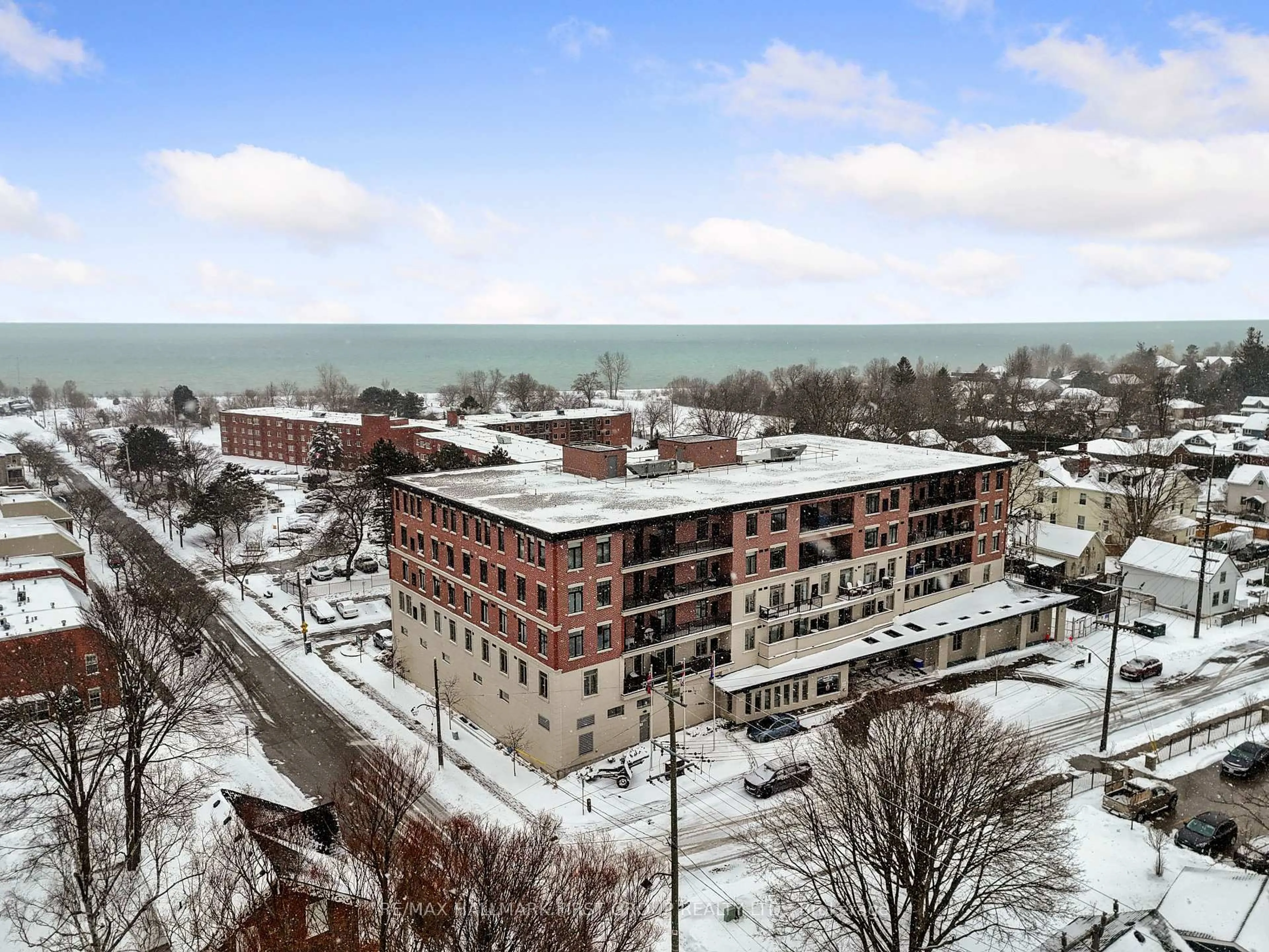 A pic from outside/outdoor area/front of a property/back of a property/a pic from drone, building for 135 Orr St #505, Cobourg Ontario K9A 0J6