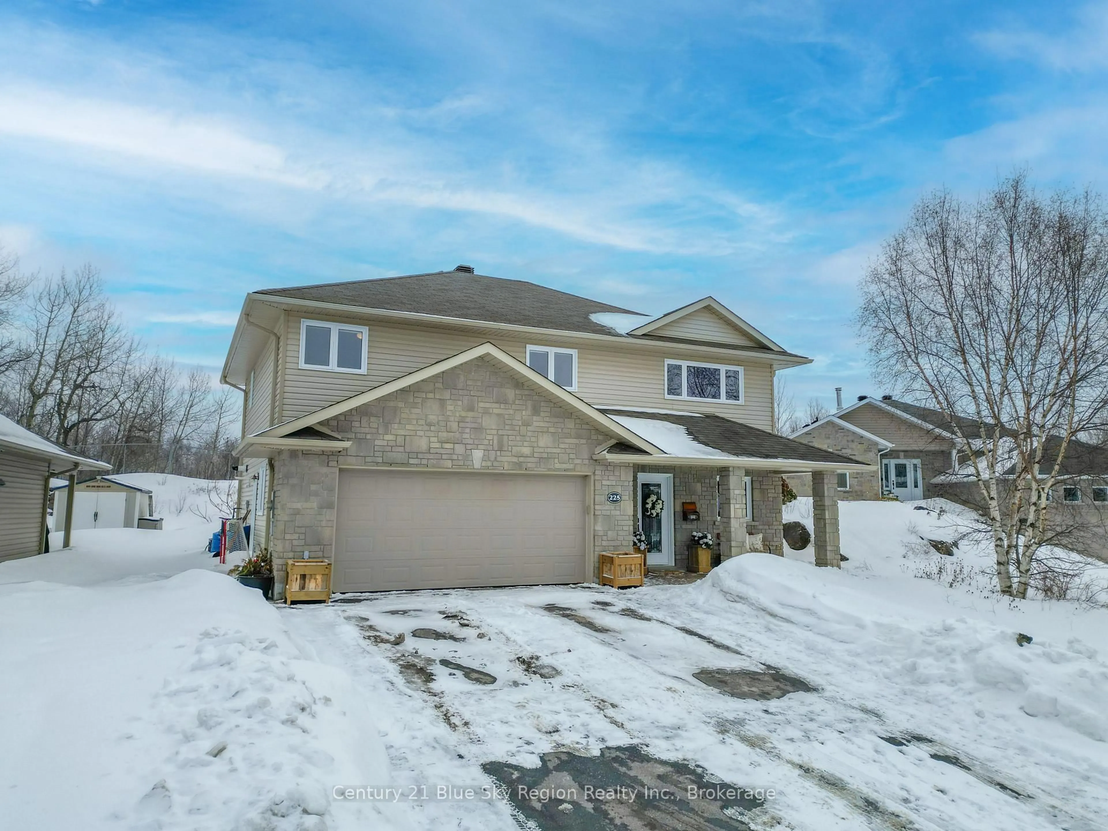 Unknown for 225 Kingsway Ave, North Bay Ontario P1B 7V5