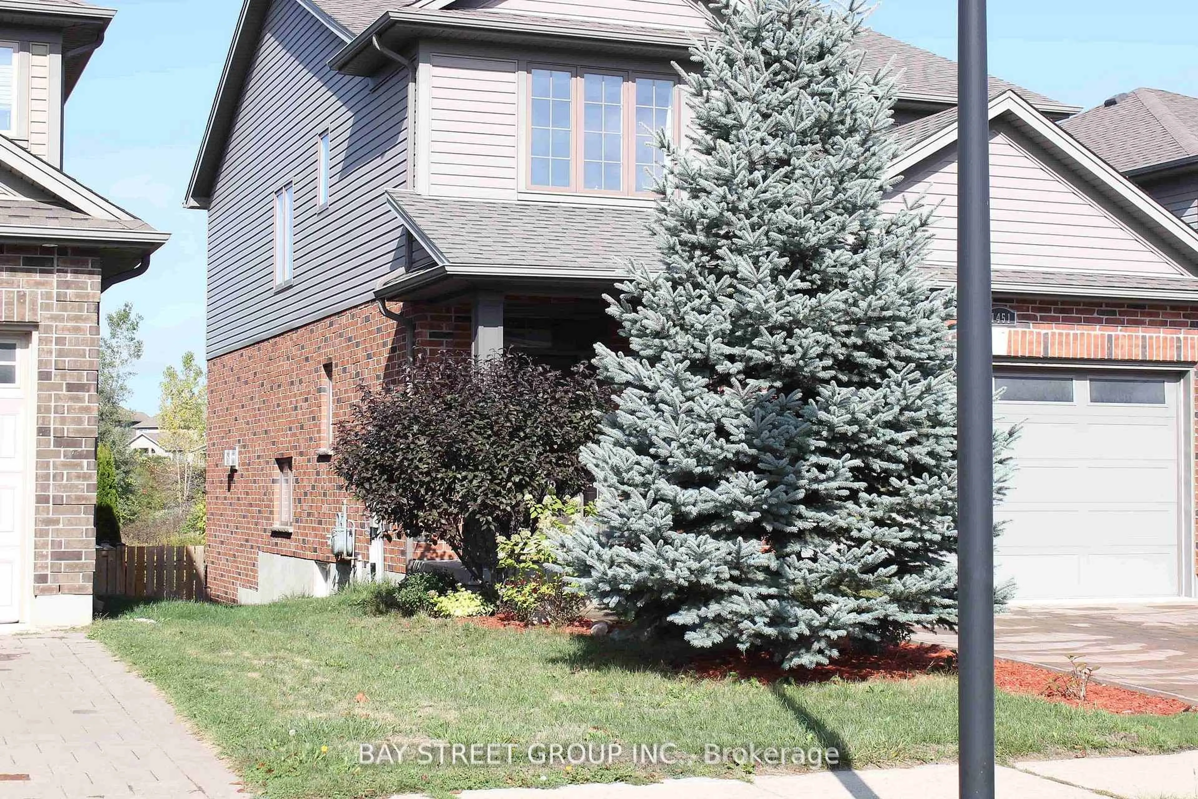 Unknown for 1451 Howlett Circ, London North Ontario N5X 0K5