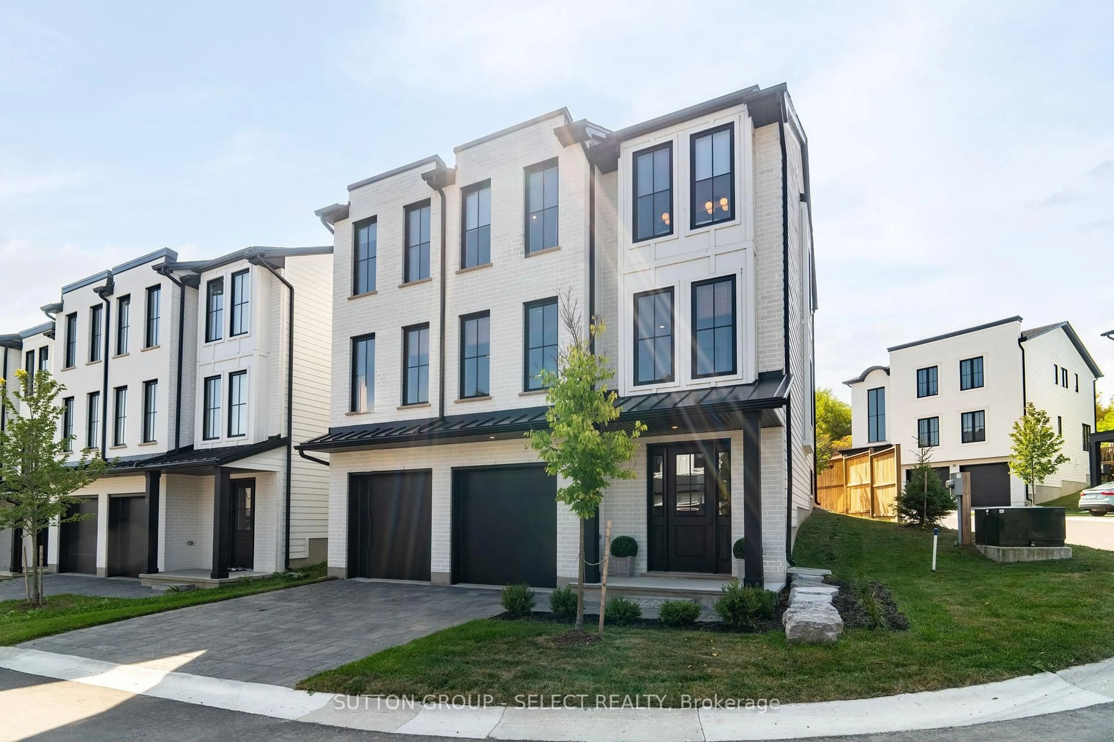 Unknown for 2835 Sheffield Pl #13, London South Ontario N6M 0J2