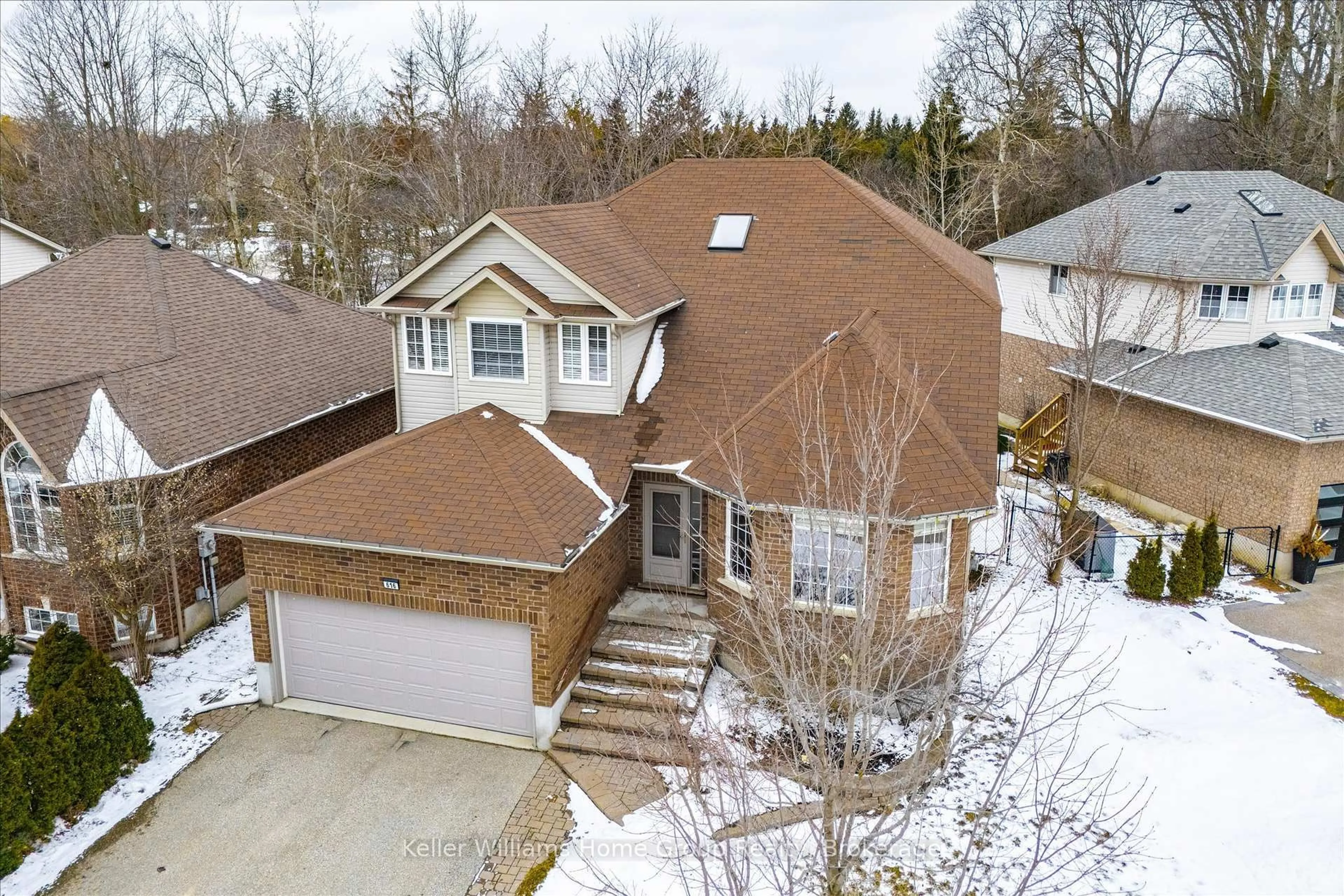 A pic from outside/outdoor area/front of a property/back of a property/a pic from drone, street for 616 Black St, Centre Wellington Ontario N1M 0A3