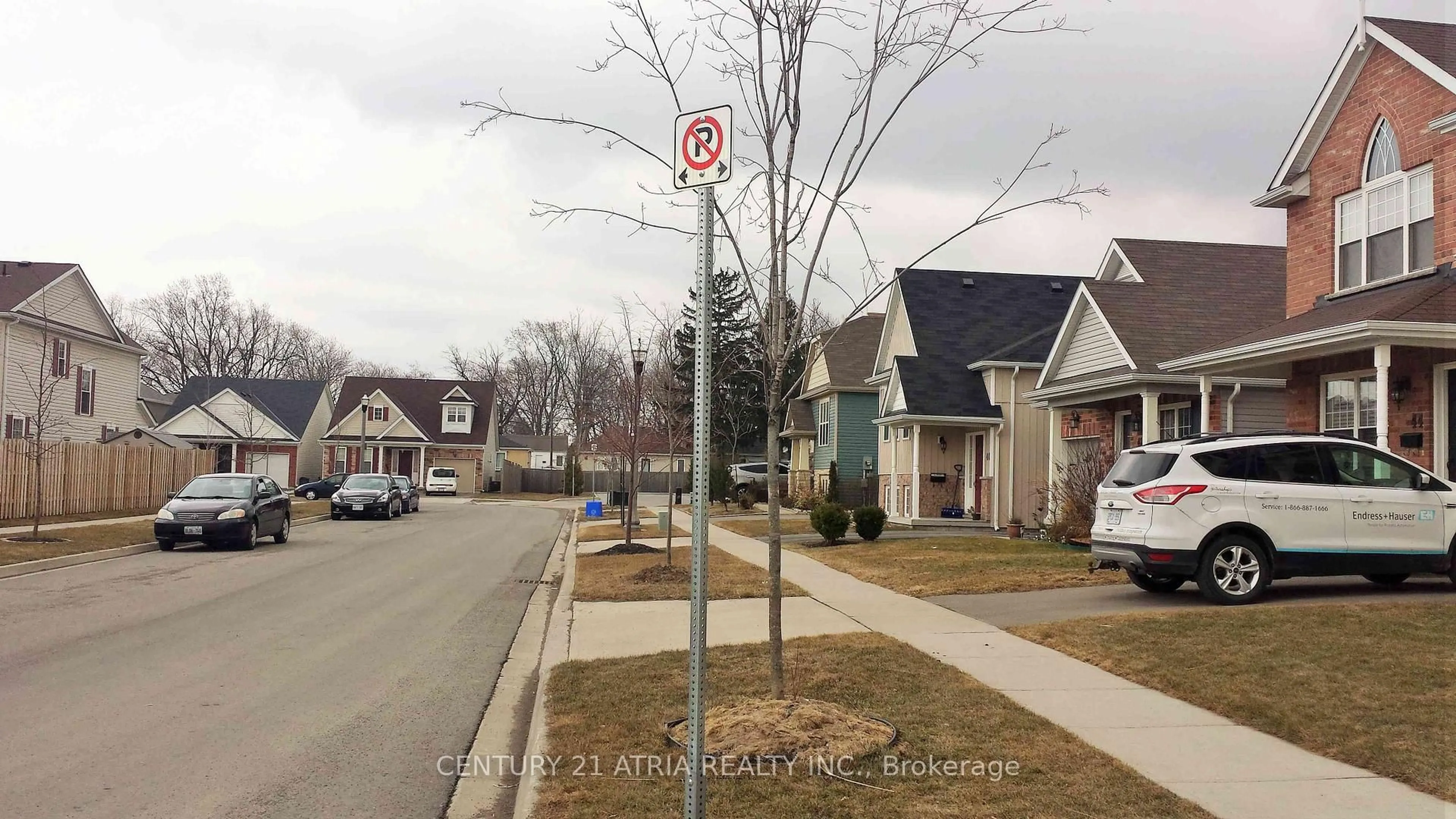 Parking for 46 Chicory Cres, St. Catharines Ontario L2R 0A5