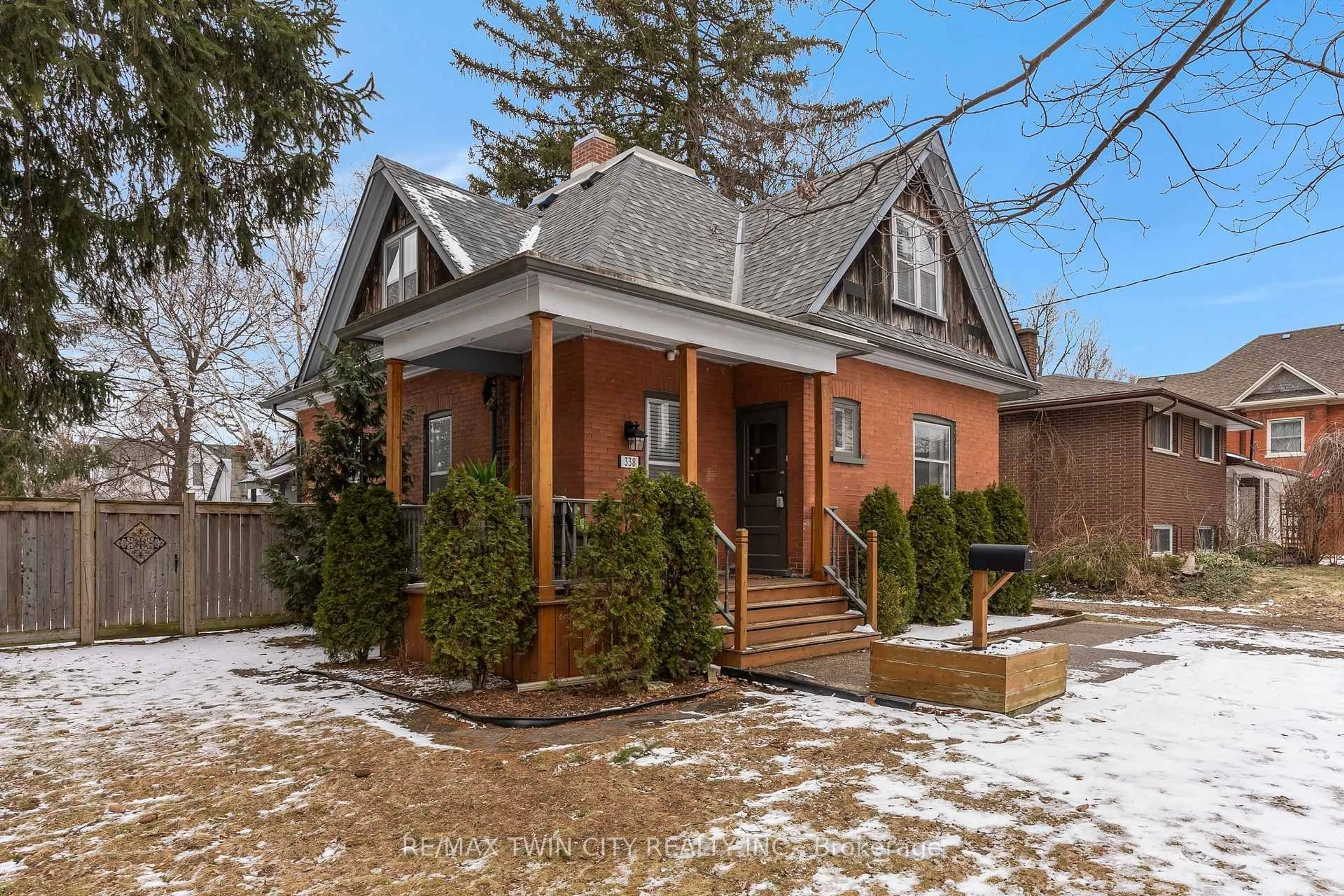 Home with brick exterior material, street for 338 LAUREL St, Cambridge Ontario N3H 3Y8