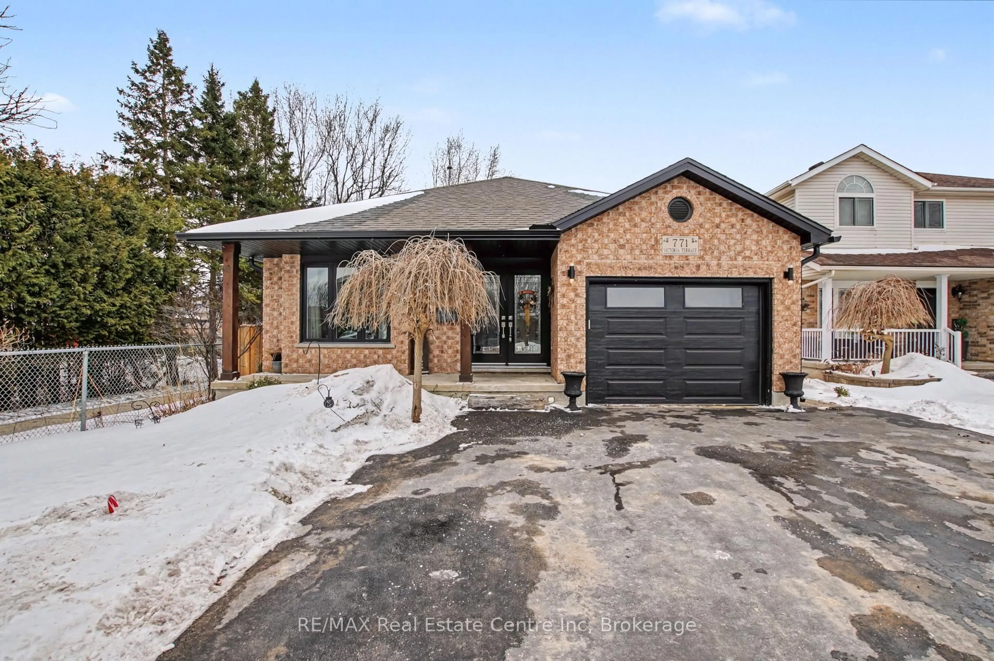 Home with brick exterior material, street for 771 Victoria Terr, Centre Wellington Ontario N1M 3L5