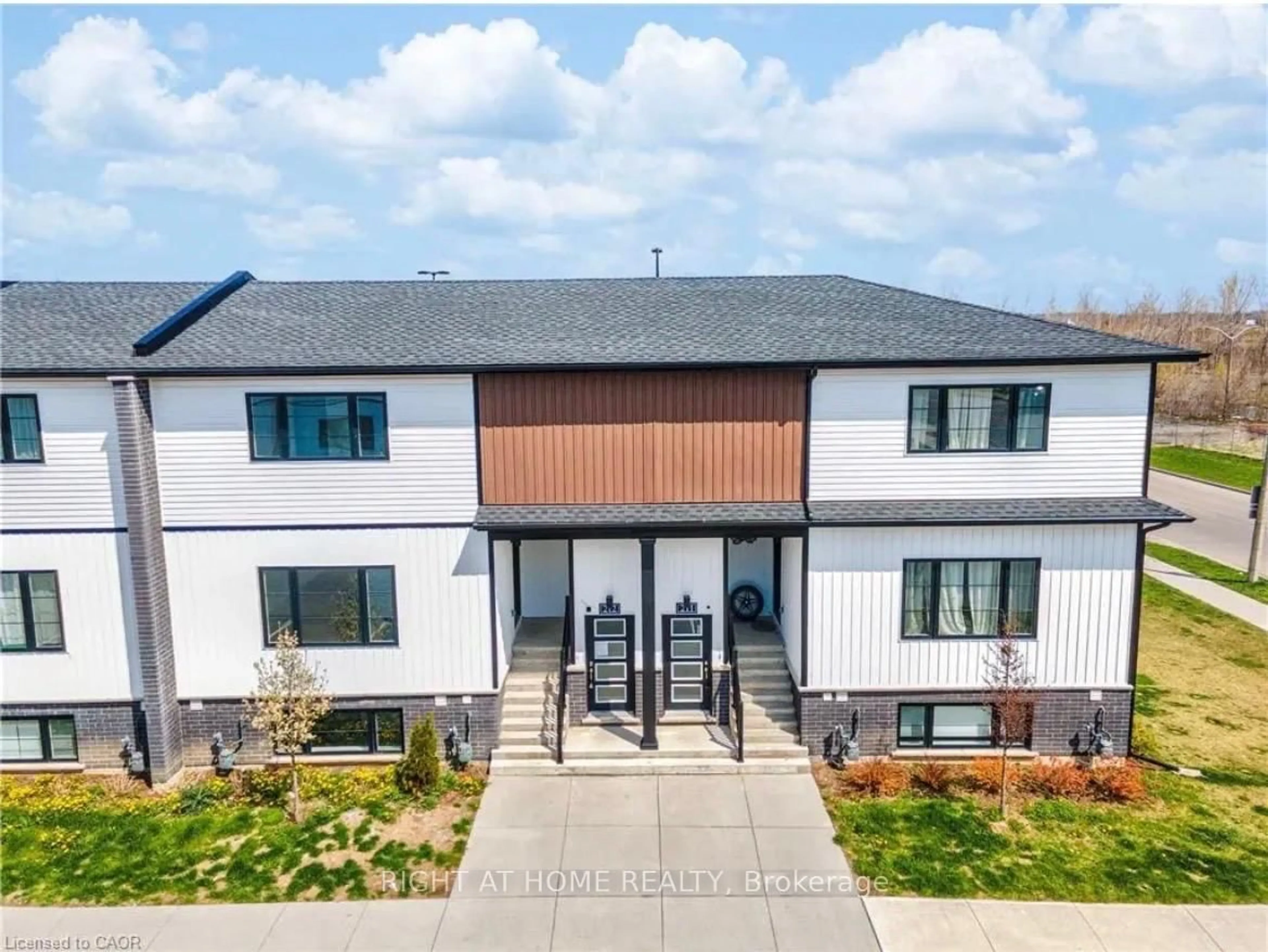 A pic from outside/outdoor area/front of a property/back of a property/a pic from drone, unknown for 4263 Fourth Ave #212, Niagara Falls Ontario L2E 0C2