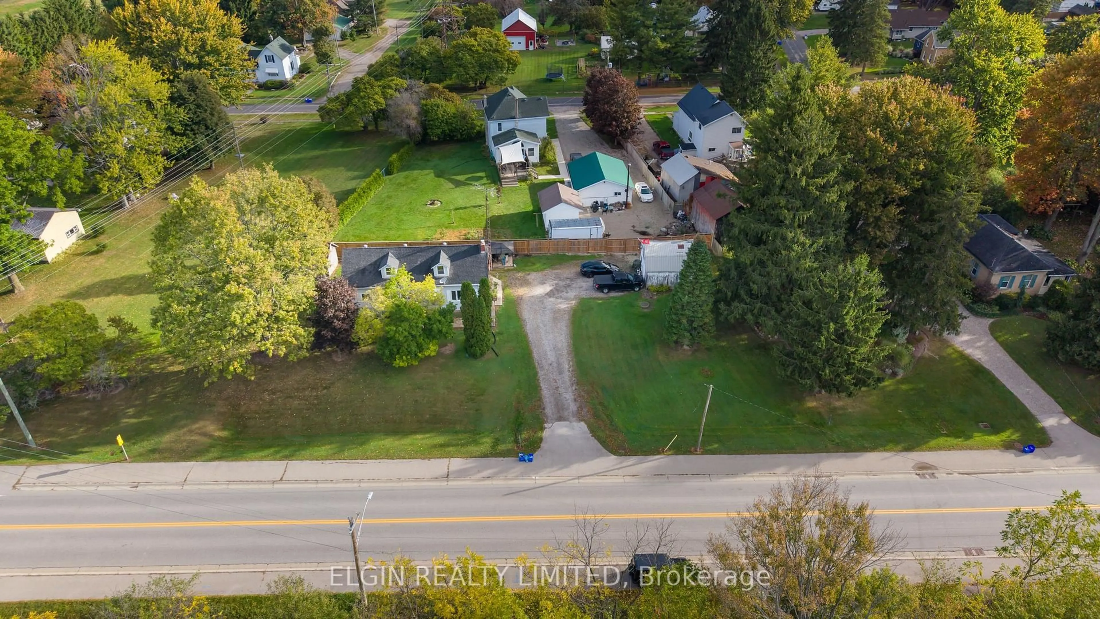 A pic from outside/outdoor area/front of a property/back of a property/a pic from drone, street for 9704 Union Rd, Southwold Ontario N0L 2E0