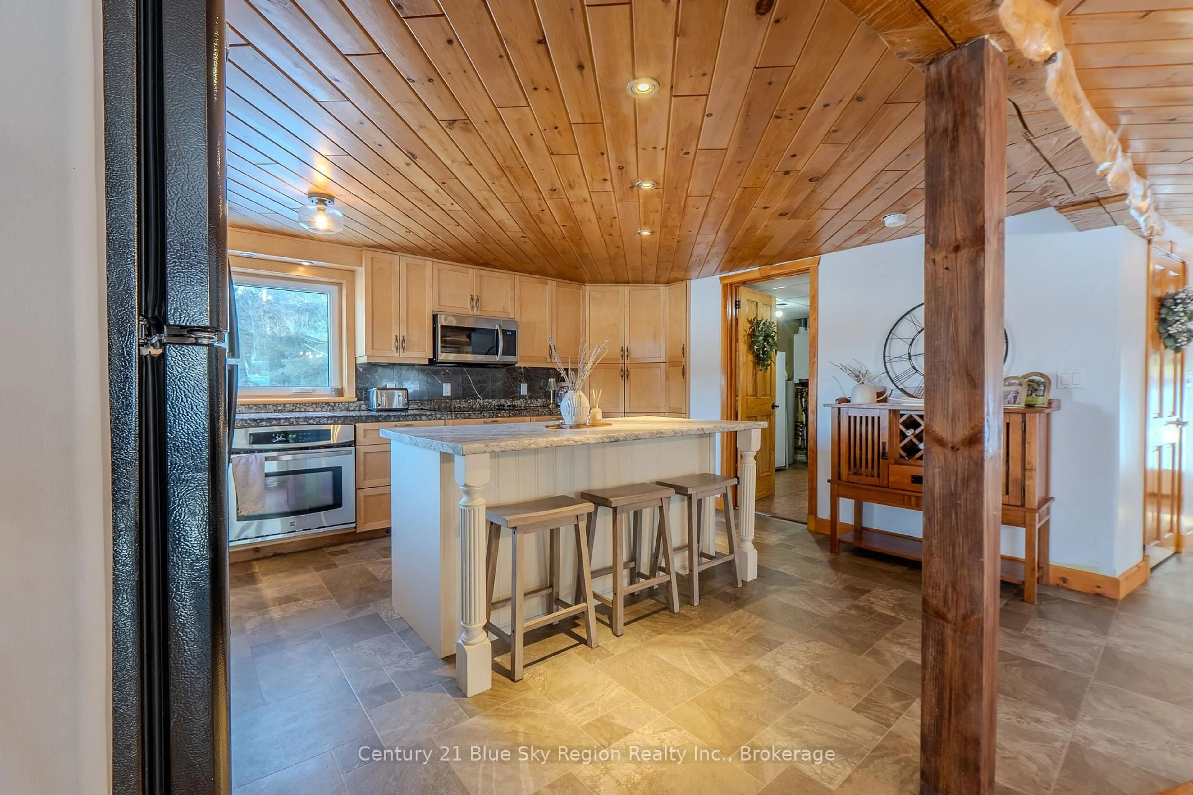 Open concept kitchen, unknown for 362 Derland Rd, East Ferris Ontario P0H 1H0