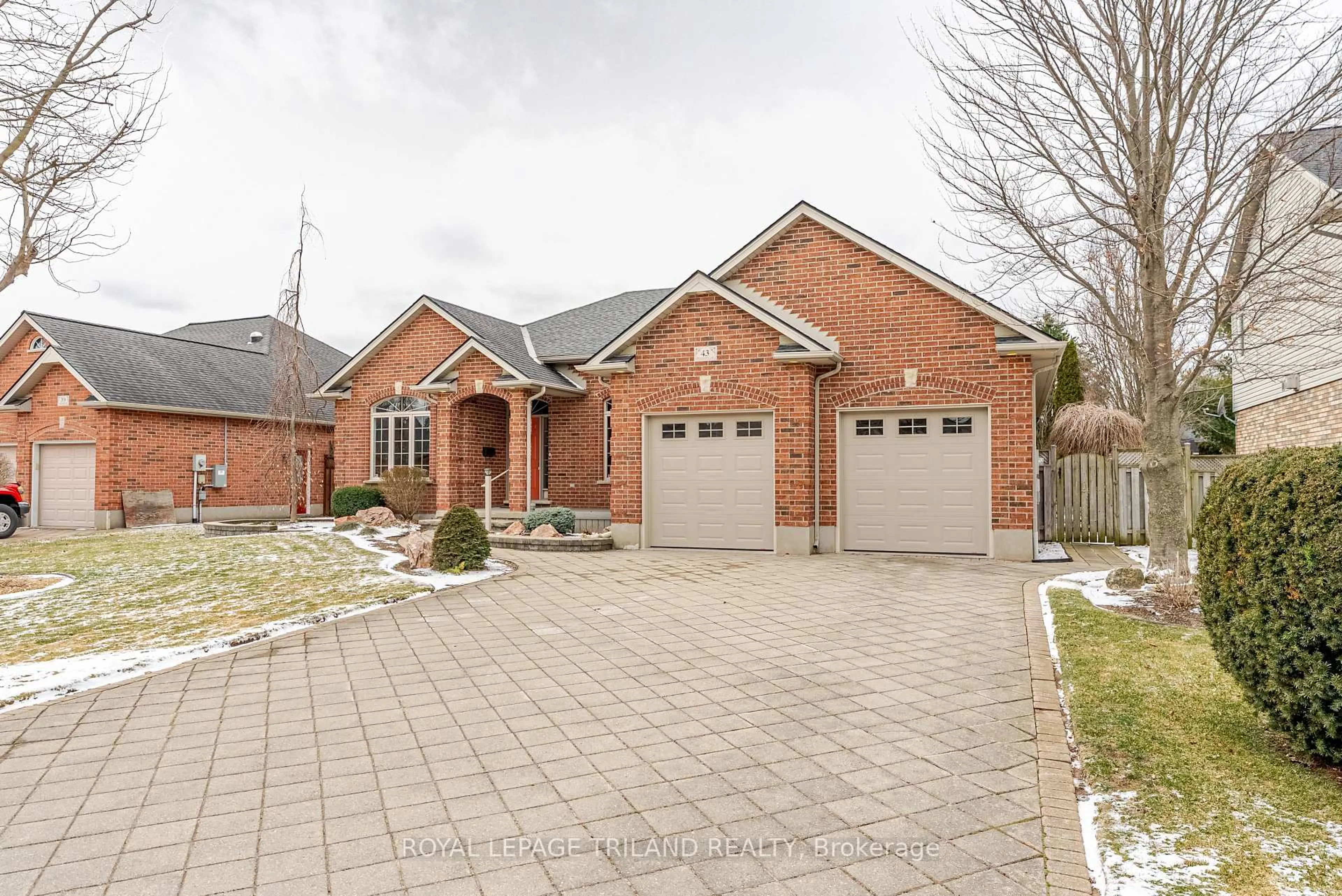Home with brick exterior material, street for 43 Pinehurst Dr, Thames Centre Ontario N0L 1G2
