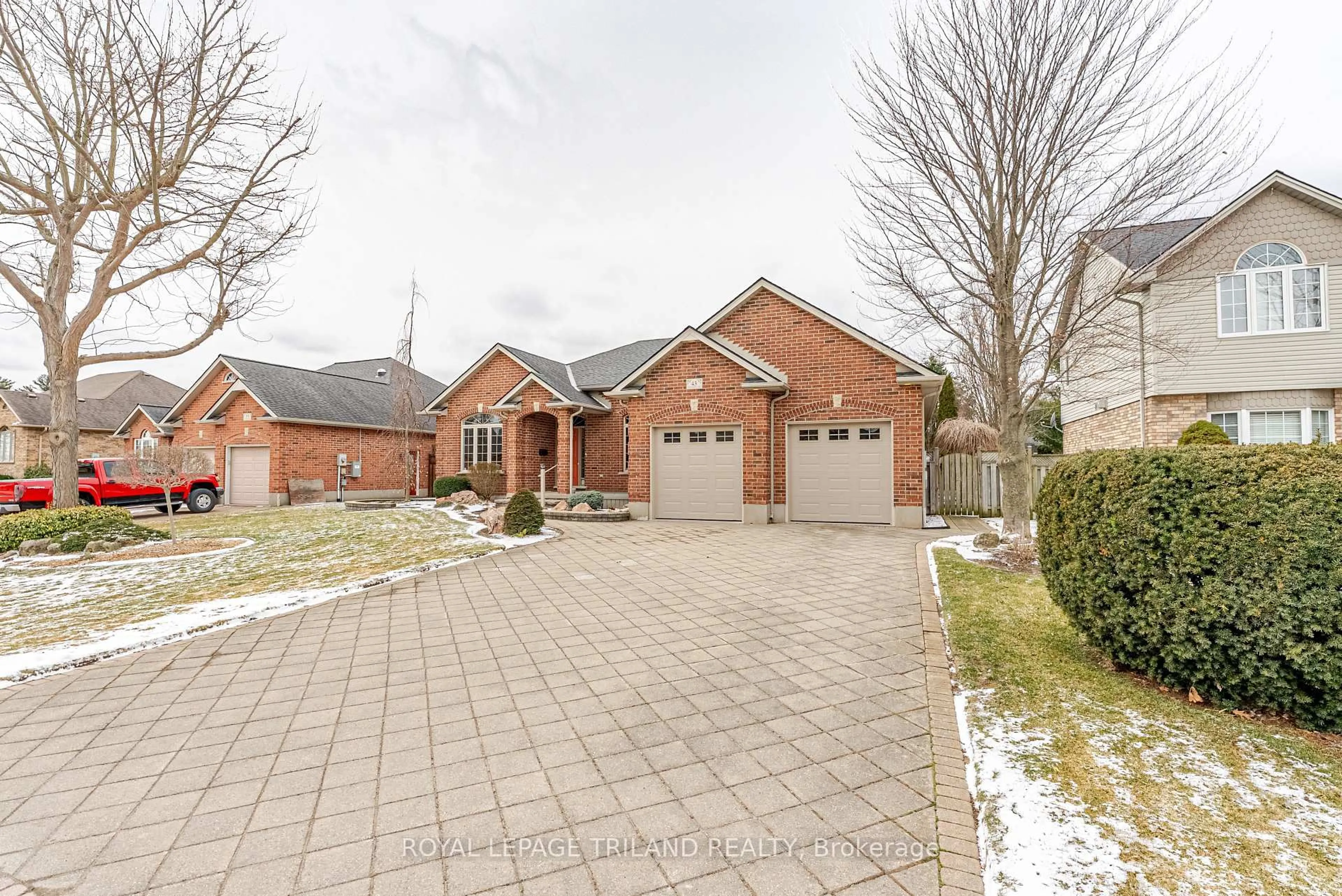 Home with brick exterior material, street for 43 Pinehurst Dr, Thames Centre Ontario N0L 1G2