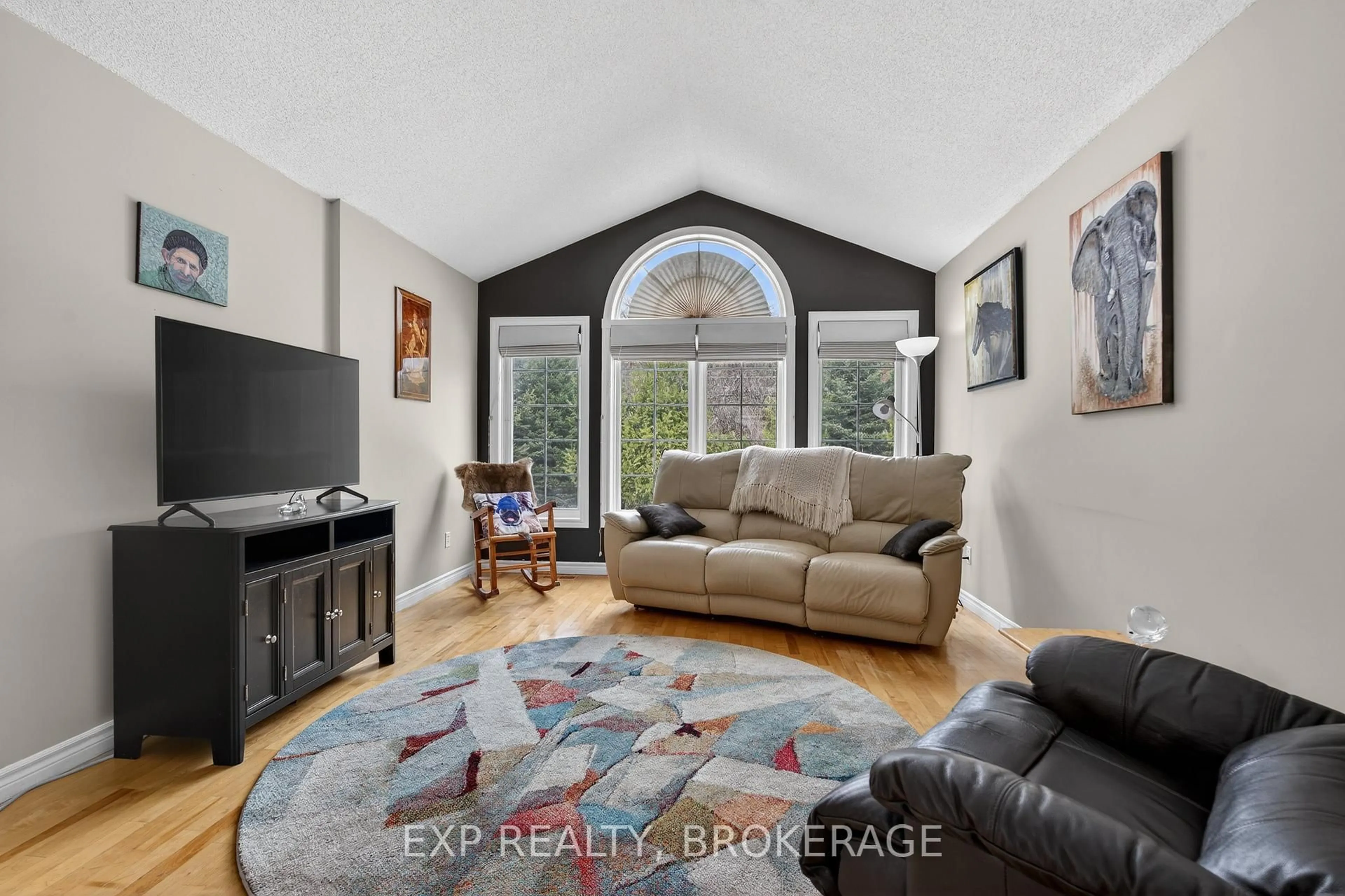 Living room with furniture, unknown for 3079 WASHBURN Rd, Battersea Ontario K0H 1H0