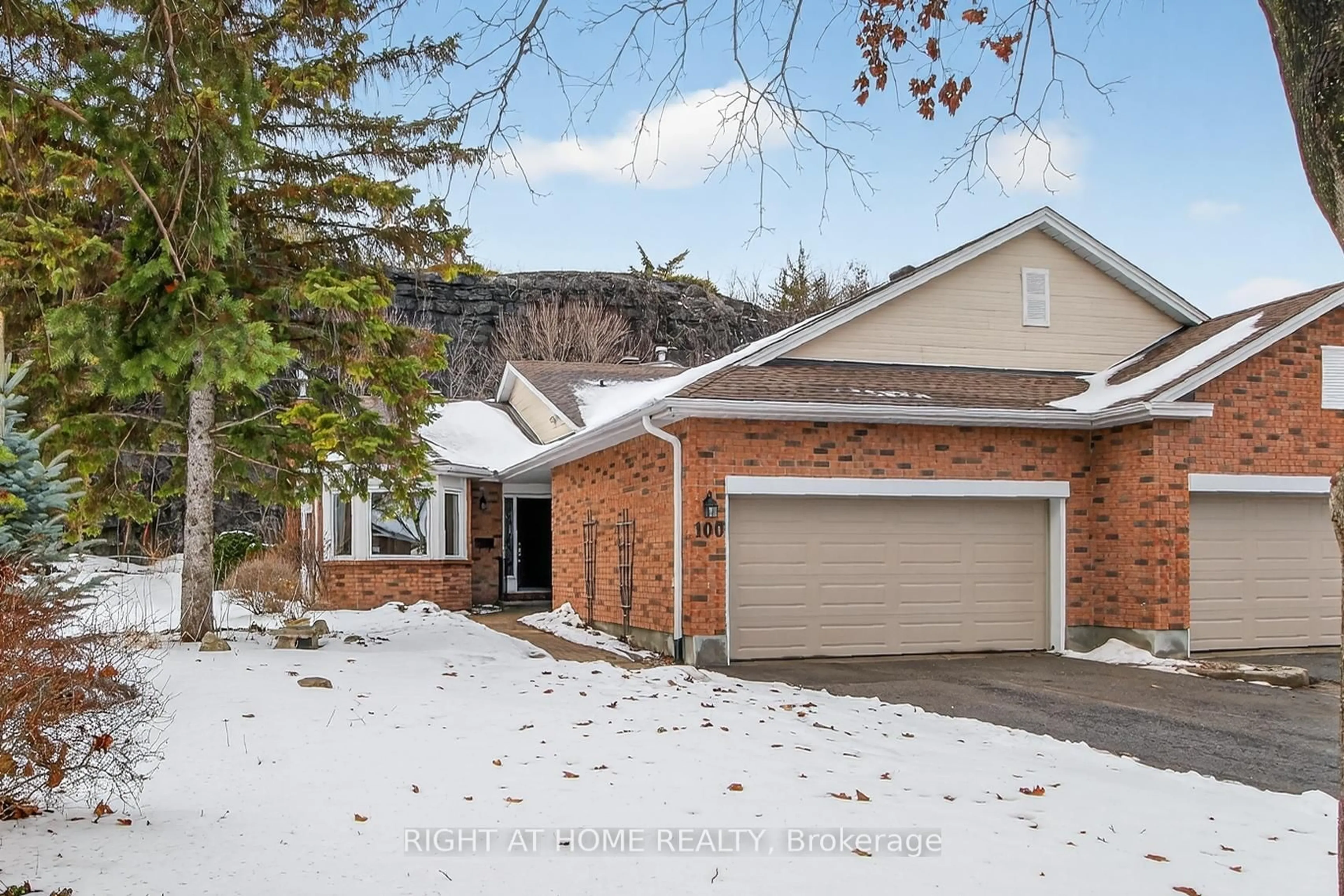 Home with brick exterior material, mountain view for 100 Darlington Private, Ottawa Ontario K1V 0X8