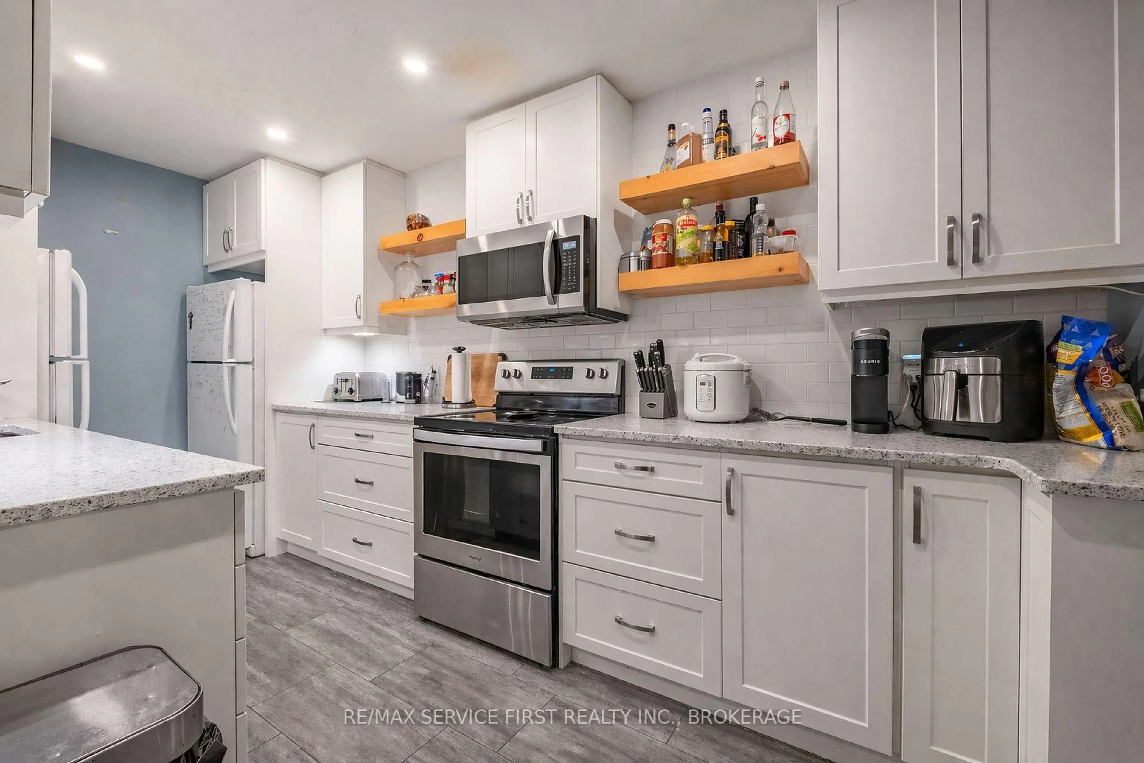 Open concept kitchen, unknown for 94 Sydenham St, Kingston Ontario K7L 3H4