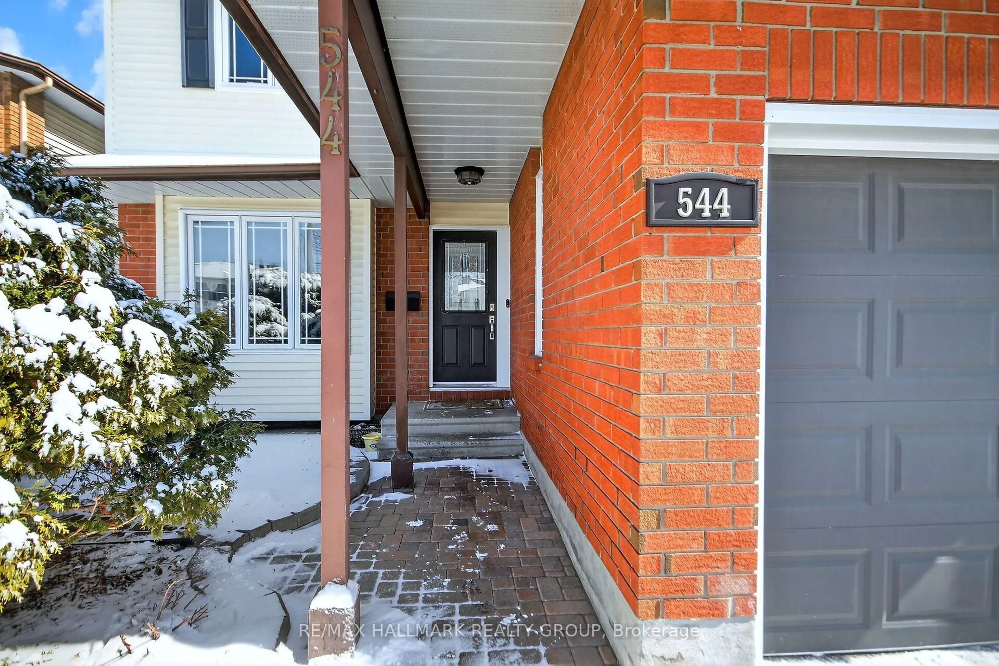 Unknown for 544 Apollo Way, Ottawa Ontario K4A 1V7