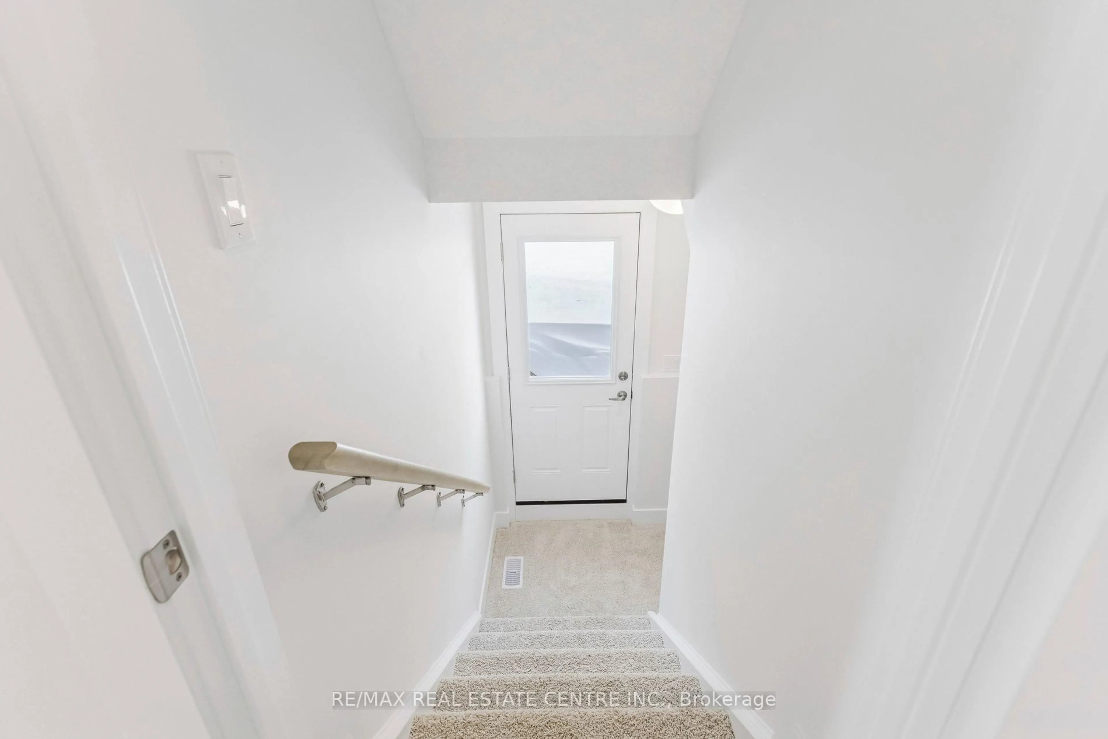 Unknown for 123 Maple St, Mapleton Ontario N0G 1P0