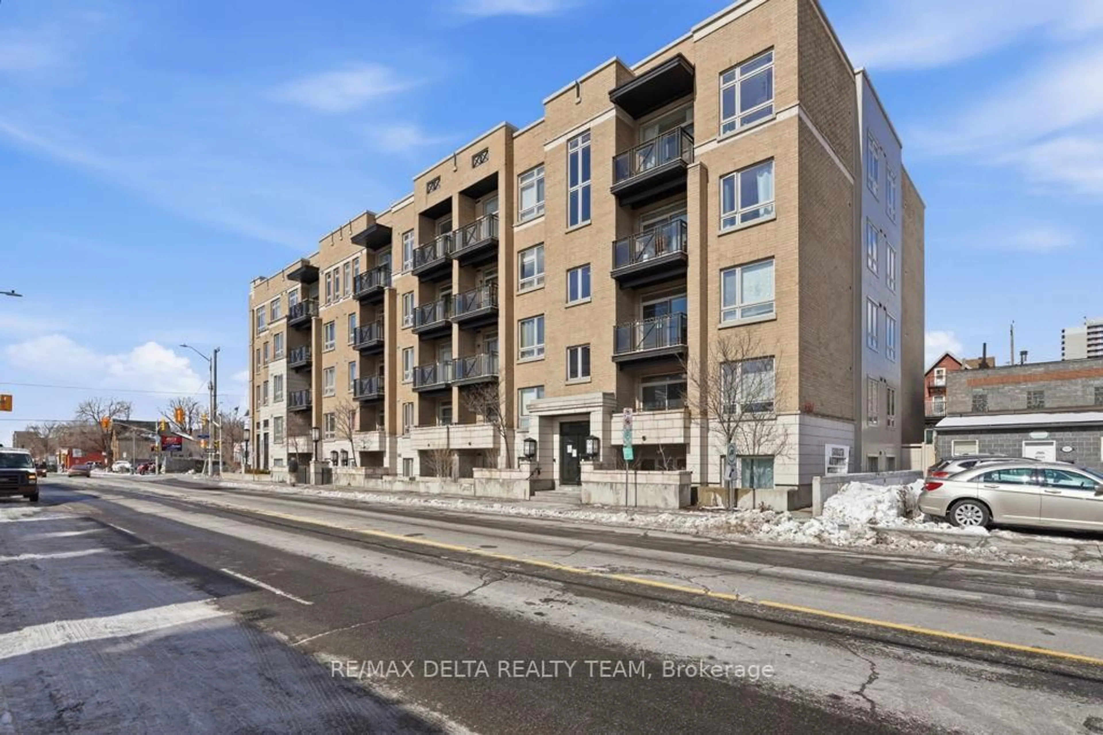 Unknown for 429 Kent St #215, Ottawa Ontario K2P 1B5