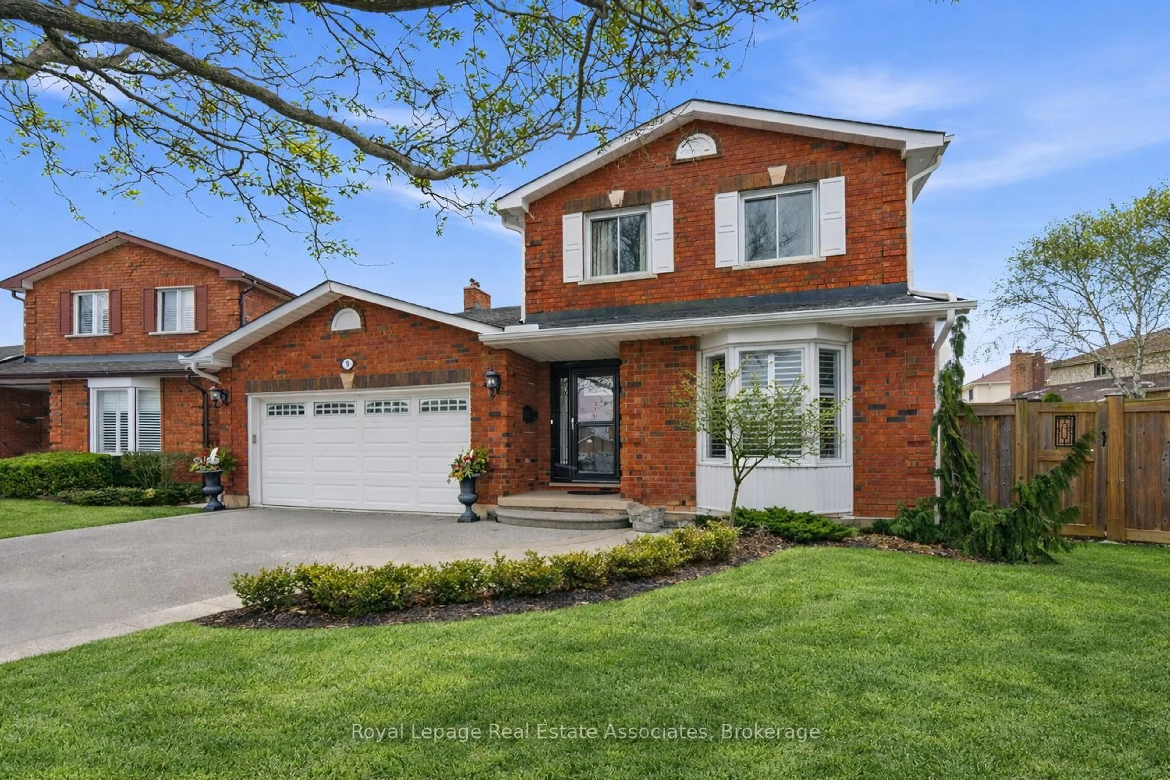 Home with brick exterior material, street for 9 Waldorf Crt, Hamilton Ontario L8V 5A1