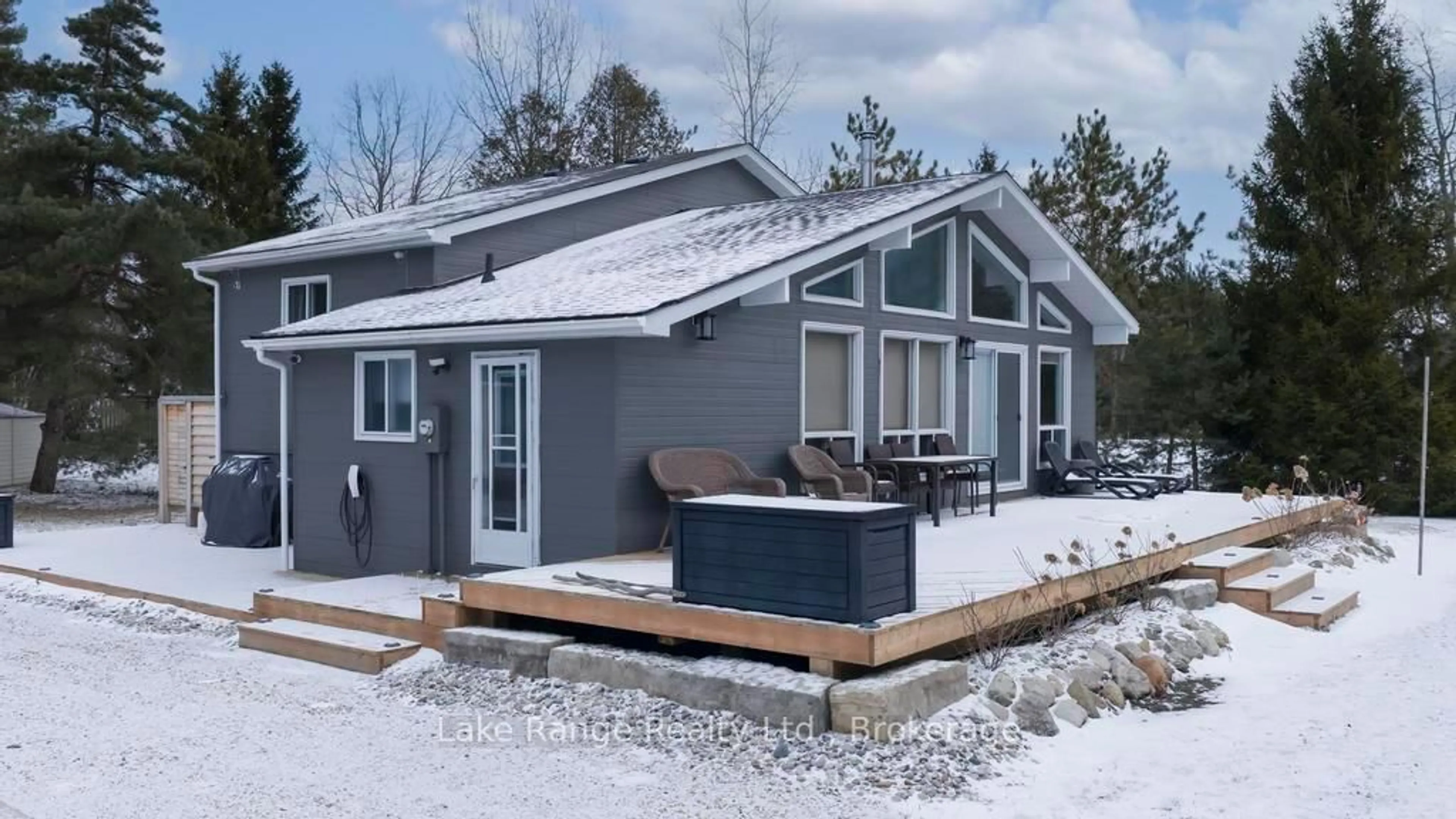 Home with vinyl exterior material, unknown for 3 Cathcart St, Huron-Kinloss Ontario N2Z 2X6